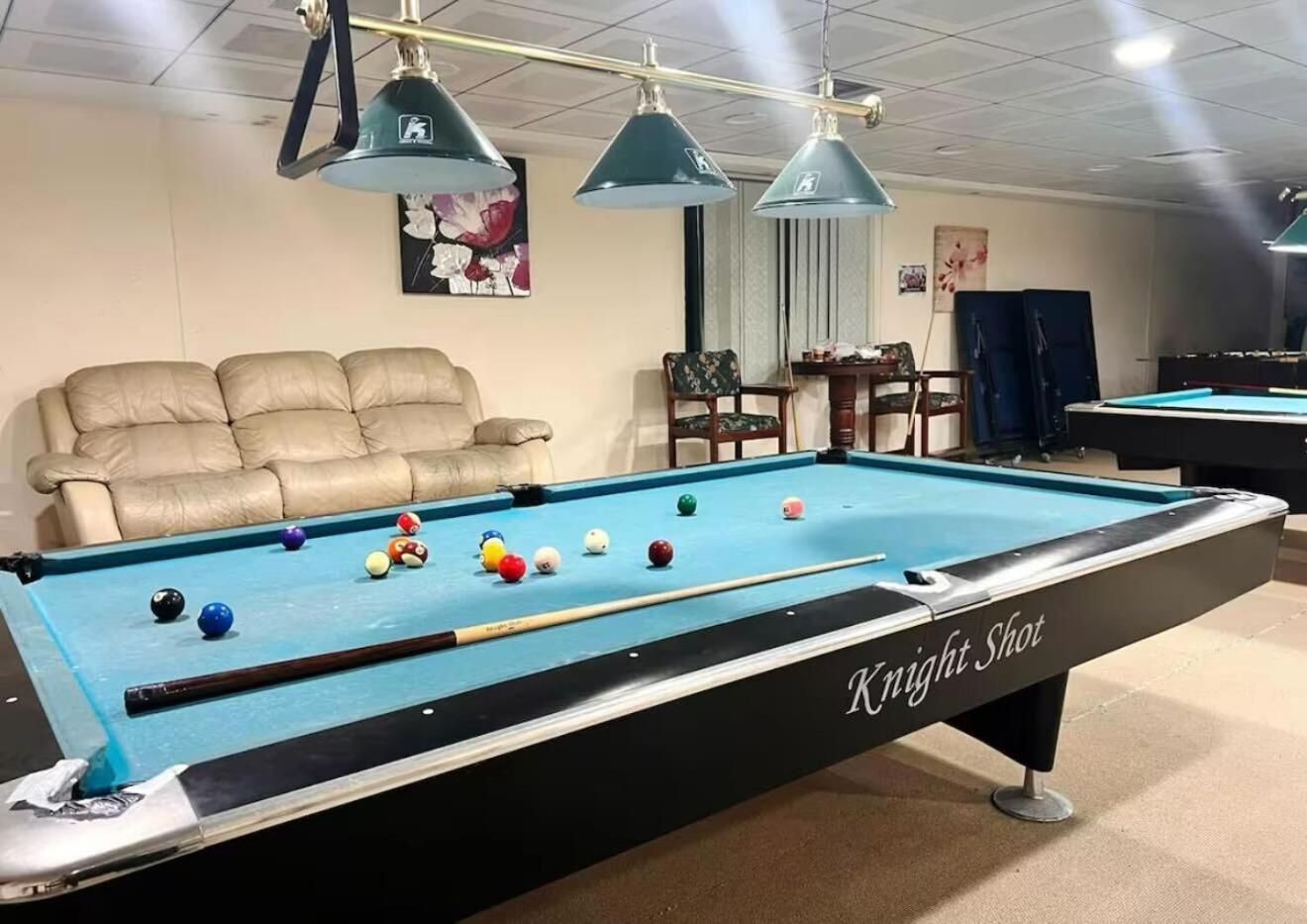 Pansiyon Center Point Partition In Tecom Dubai