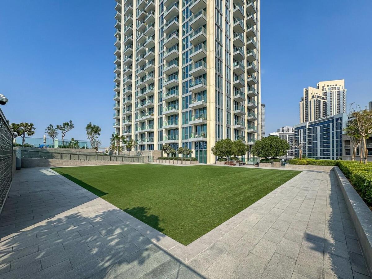 Apartamento 2br Haven With Pool, Gym, Tennis Court And Playground Dubai