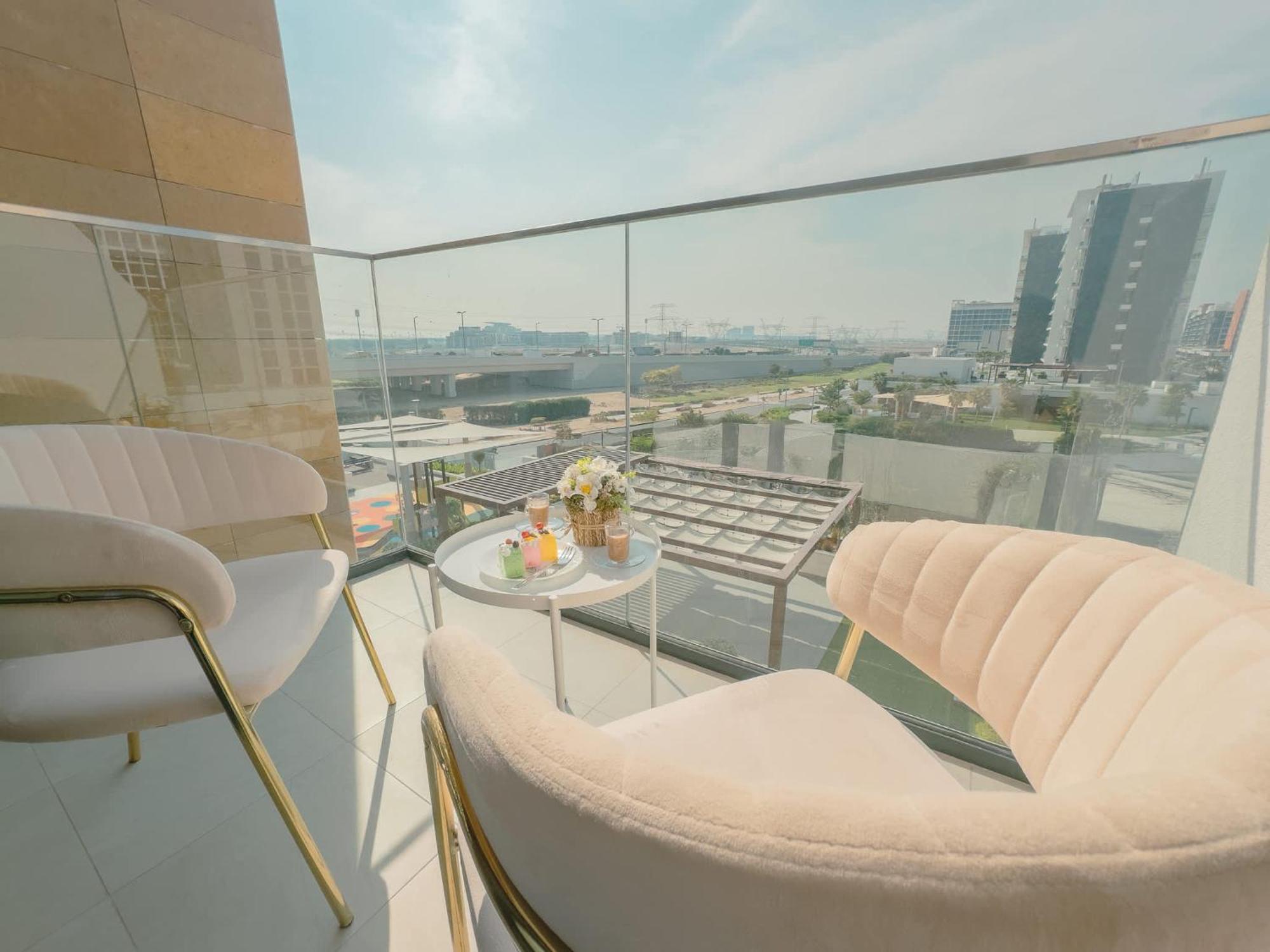 Apartment Airstay - Serene 1br - Community & Pool Views - Monthly Offer Available Dubai