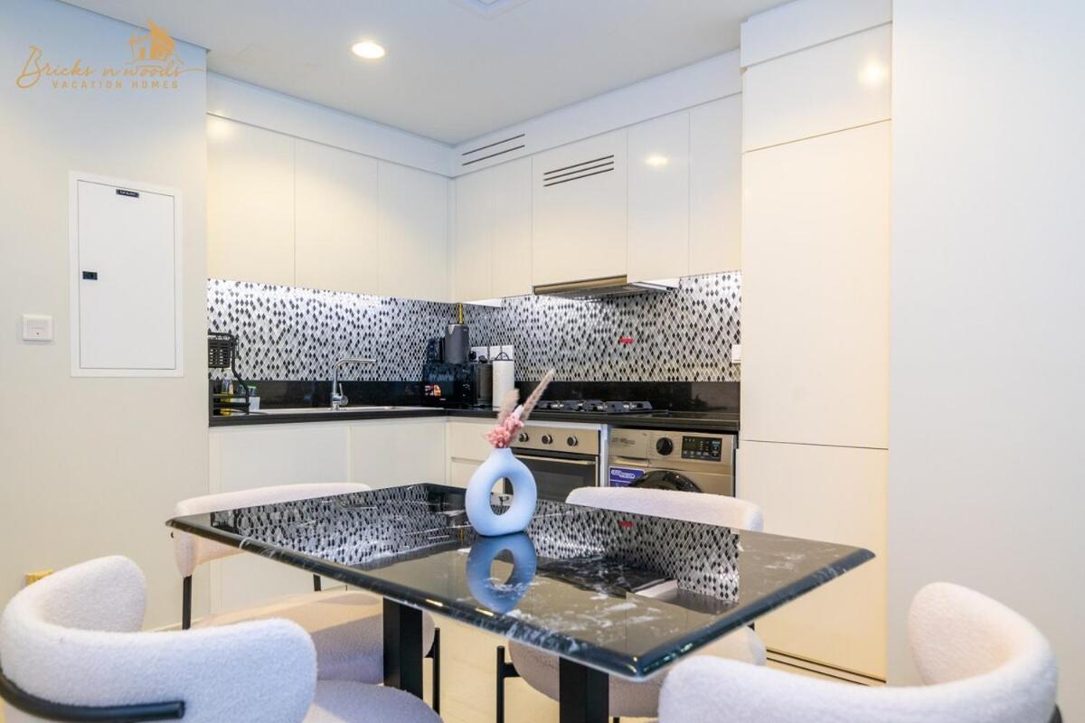 Apartment Chic Sea View 2bhk 4pax *