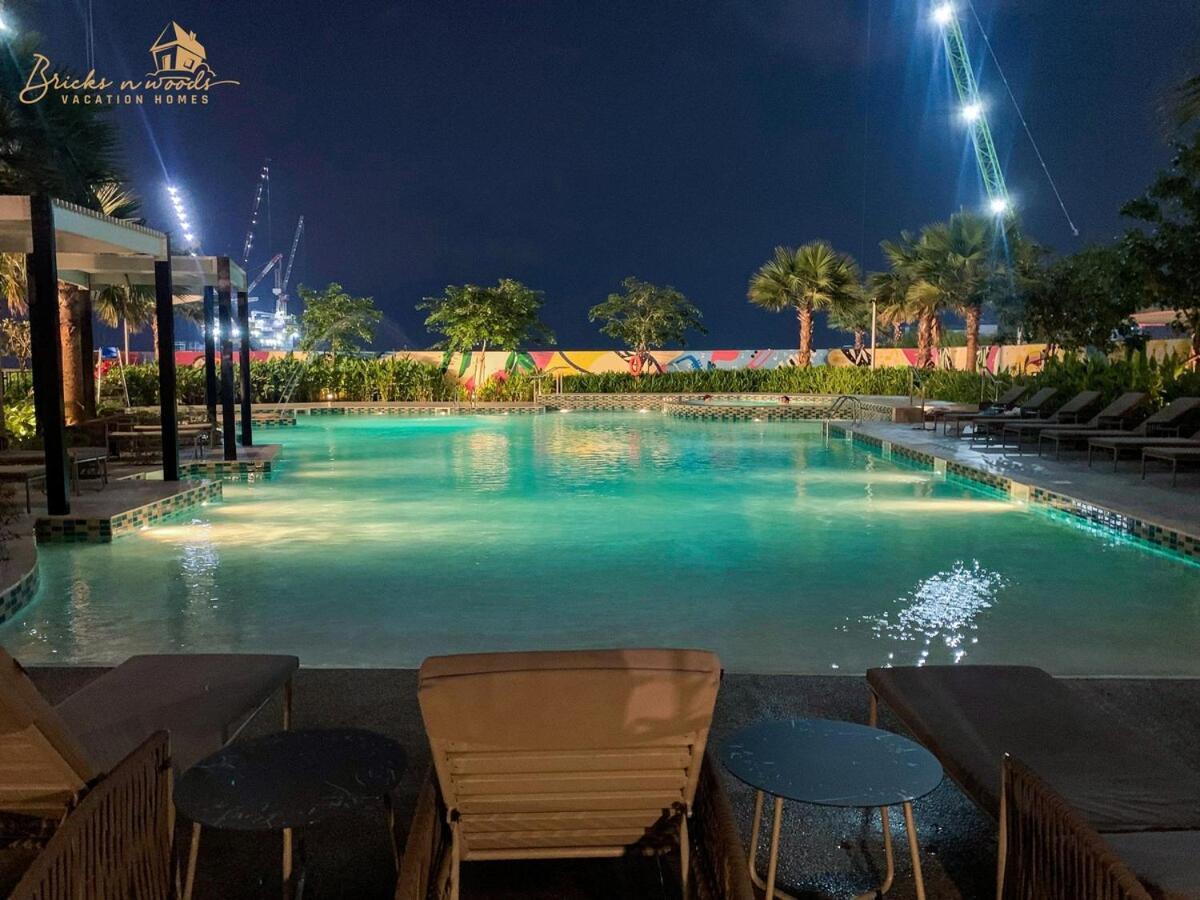 Chic Sea View 2bhk 4pax Apartment