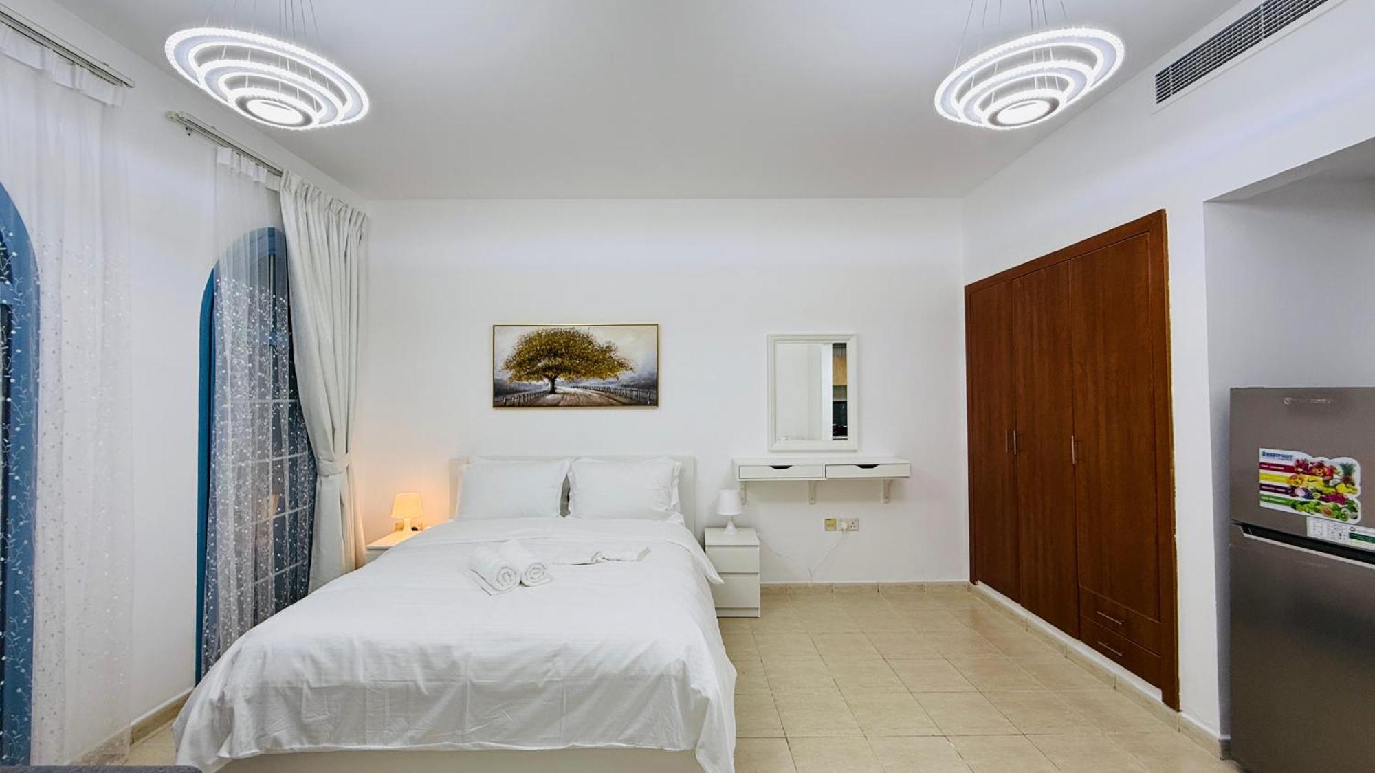 O07 Luxury Furnished Near Bus Stop Garden View Persia Cluster Dubai