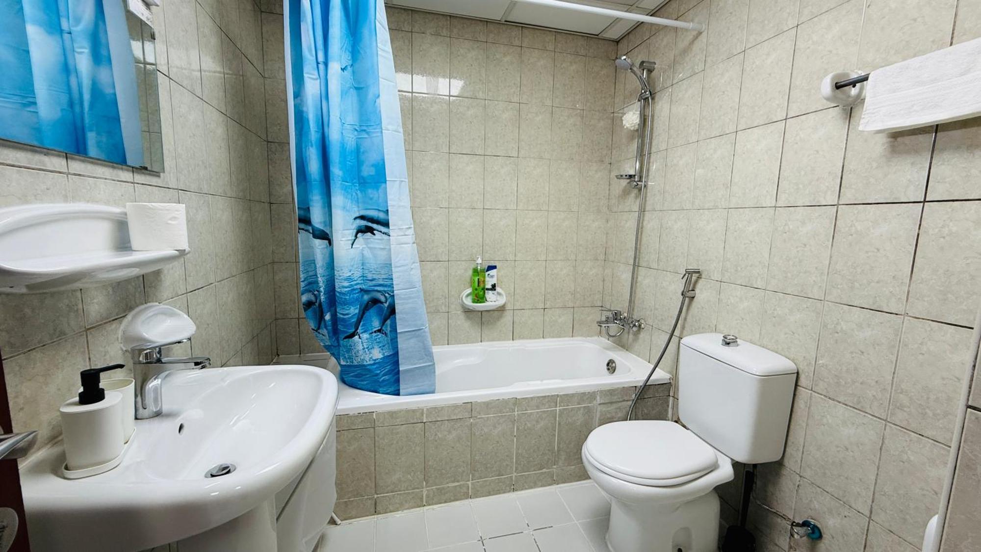 Apartment O07 Luxury Furnished Near Bus Stop Garden View Persia Cluster