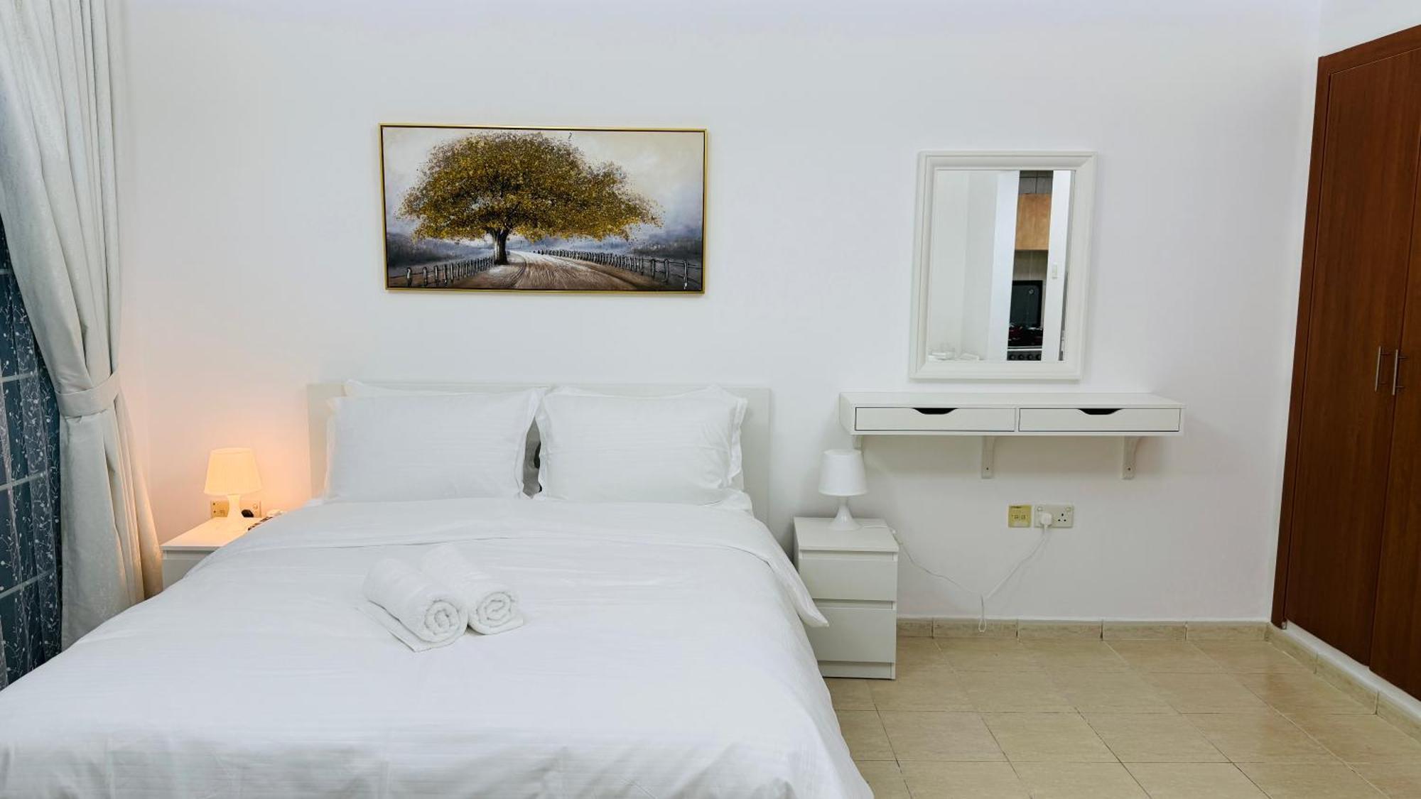 Apartment O07 Luxury Furnished Near Bus Stop Garden View Persia Cluster Dubai