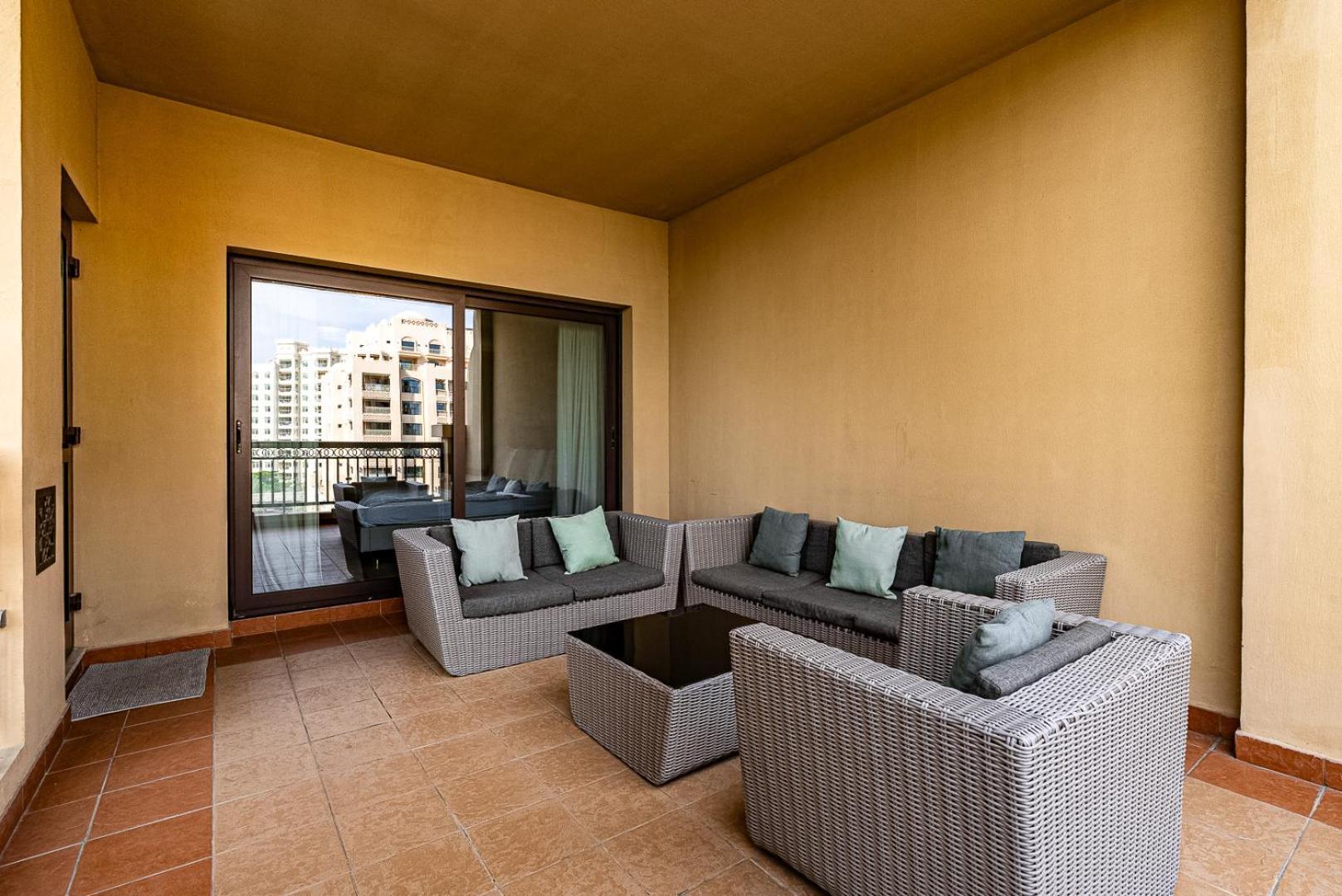 Newly Furnished 1bdr In The Palm Fairmont Dubai