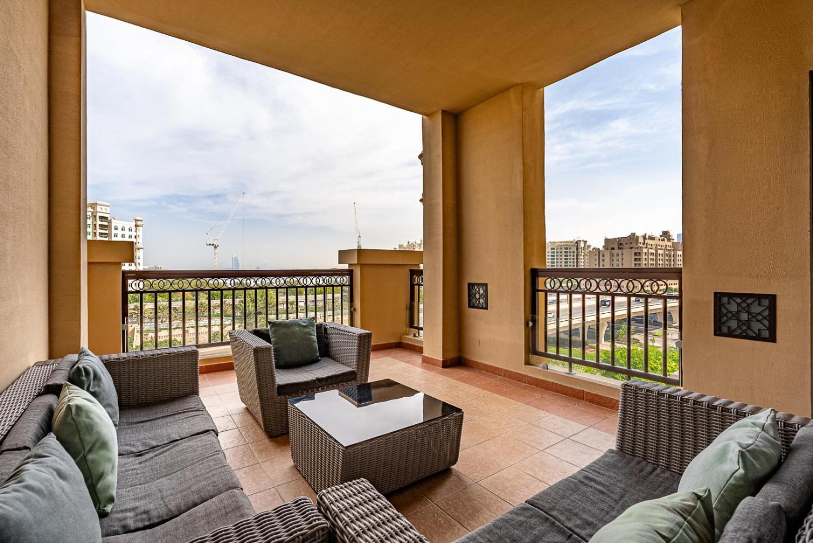 Apartment Newly Furnished 1bdr In The Palm Fairmont *