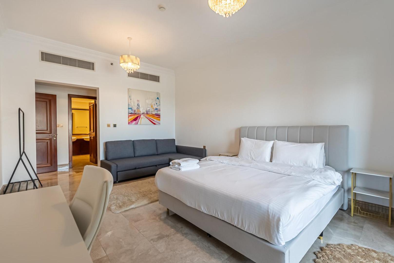 Apartment Newly Furnished 1bdr In The Palm Fairmont *