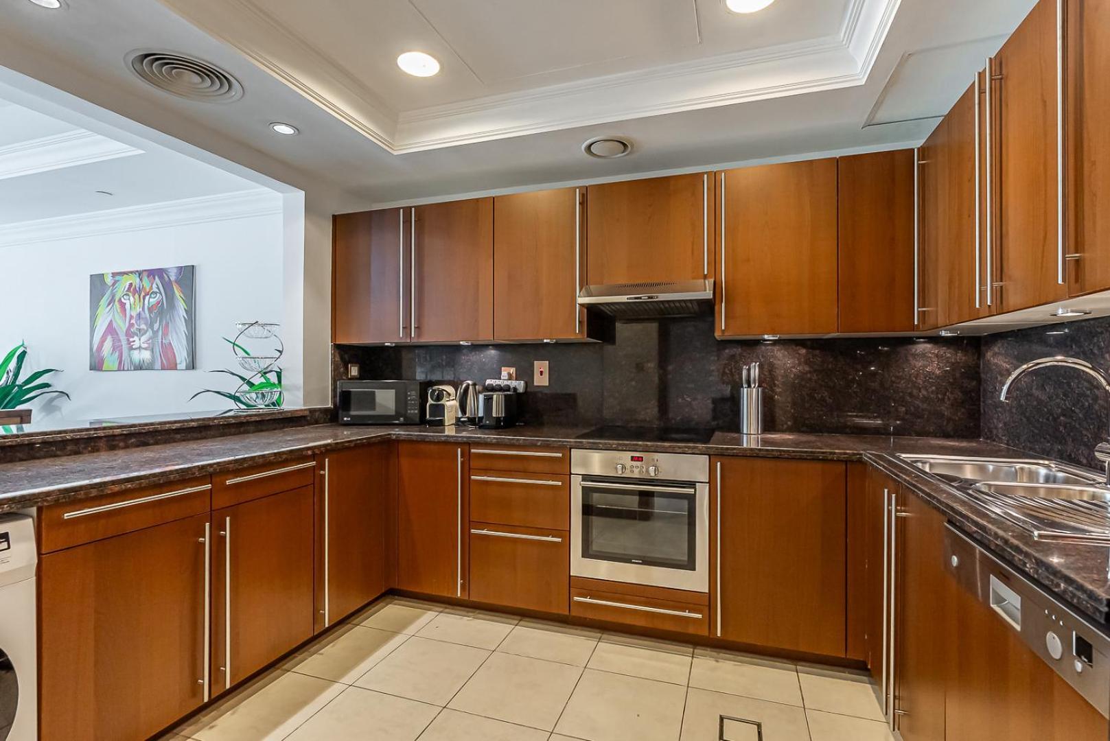 Apartment Newly Furnished 1bdr In The Palm Fairmont Dubai