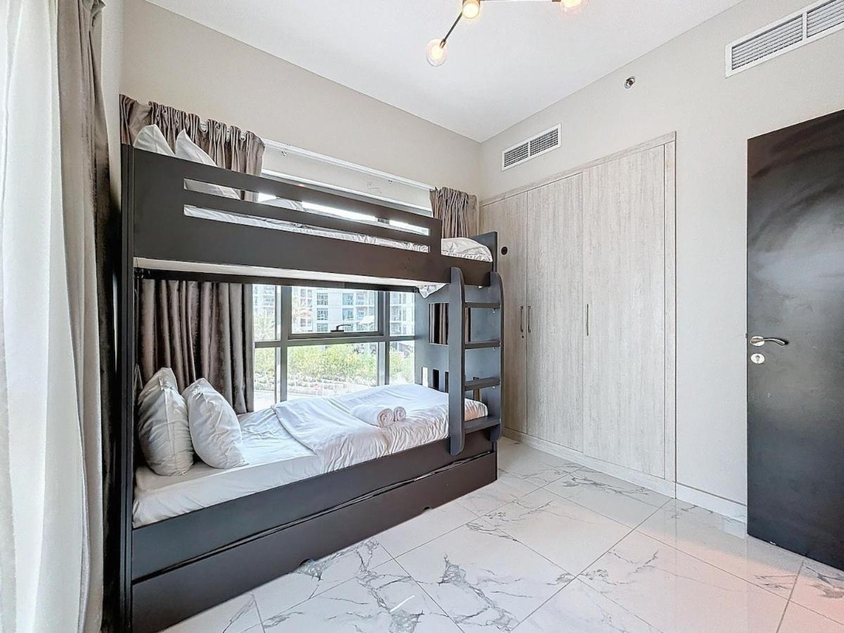 Family Friendly 2-bedroom *