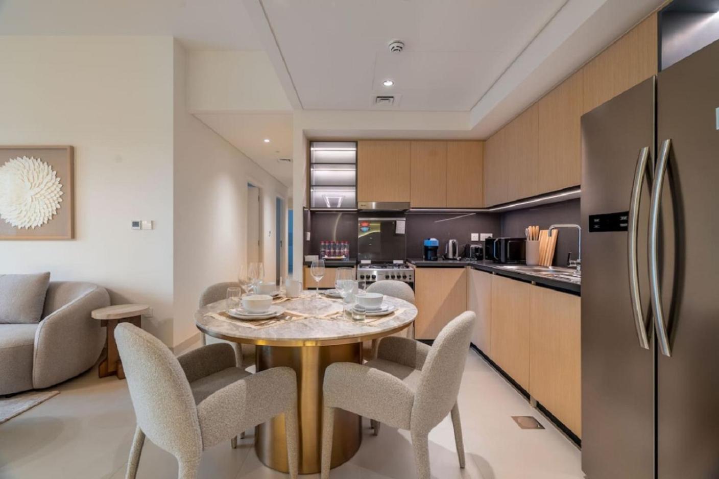 Luxury & Premium Burj Khalifa Mall Apartment *