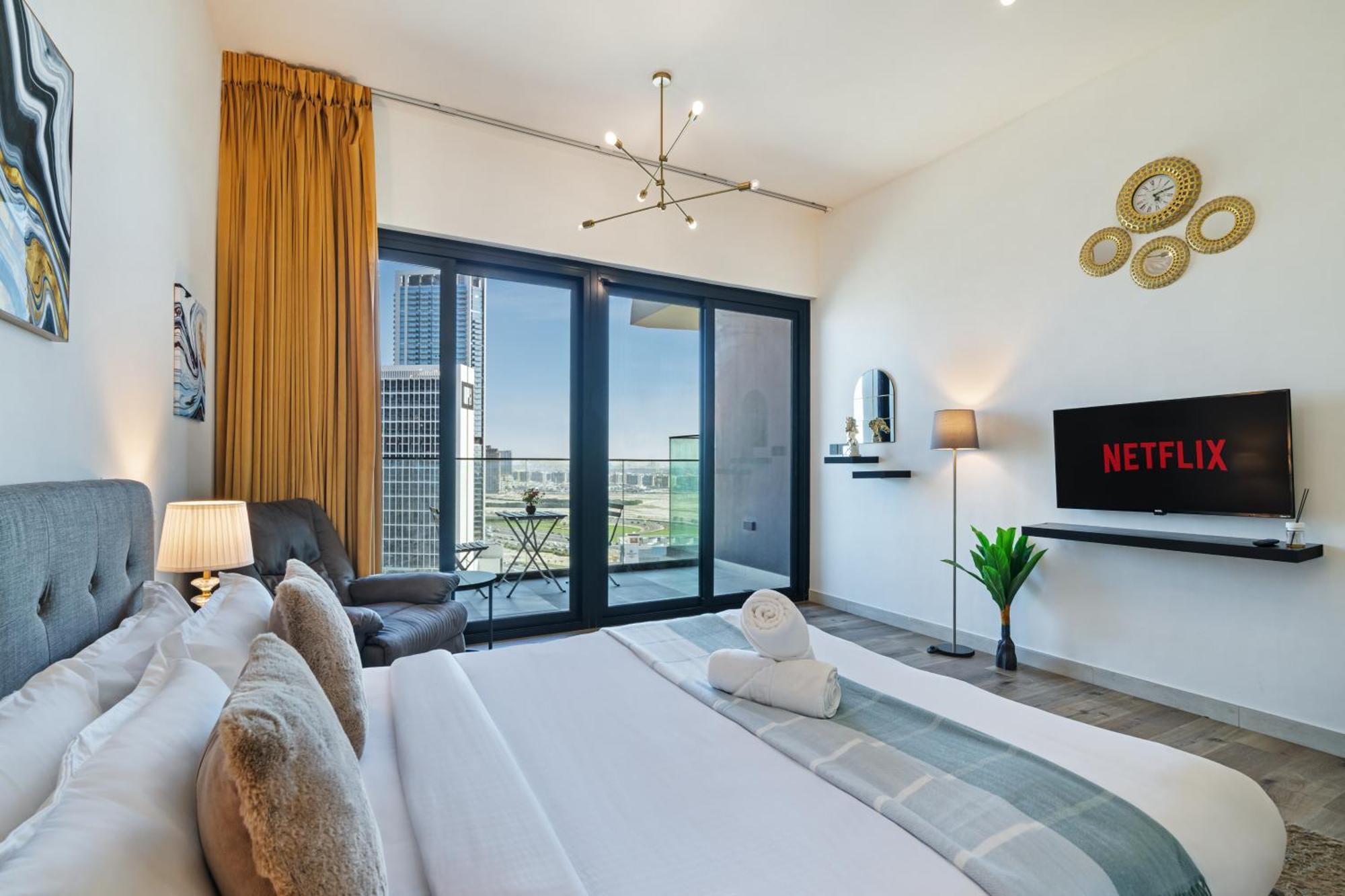 With Balcony Close To Downtown