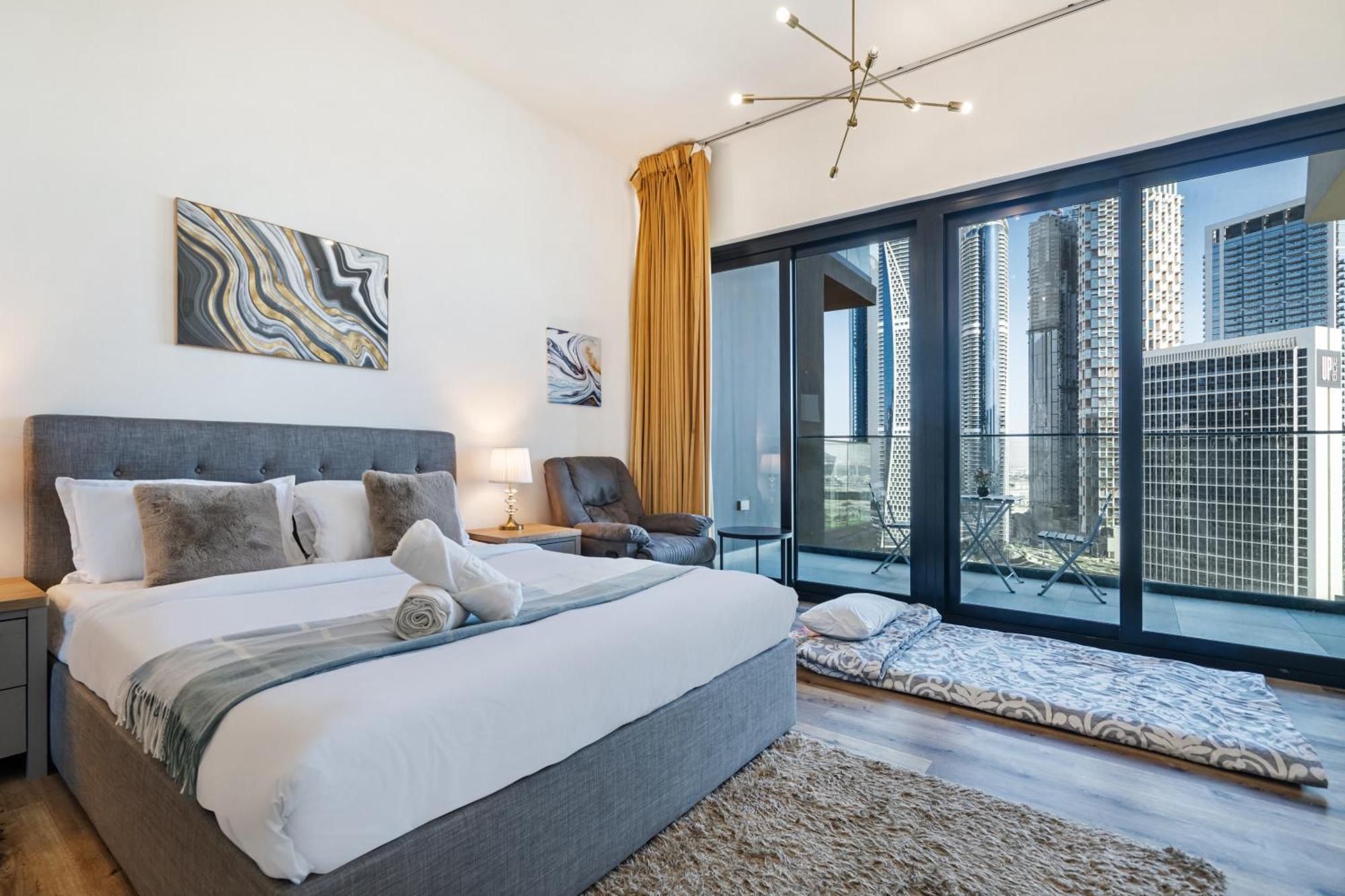 With Balcony Close To Downtown *