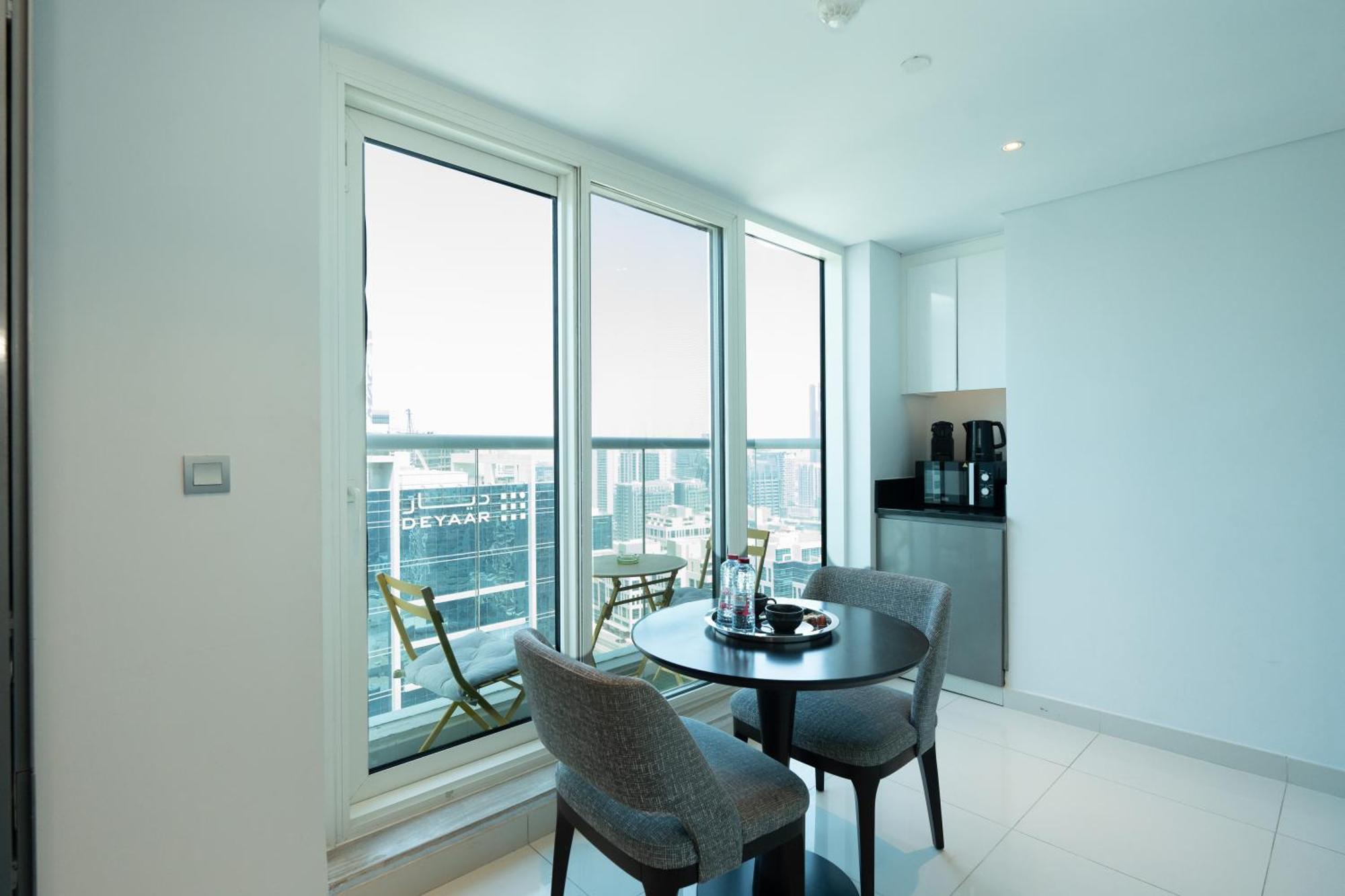 Keyrock Living - Elite Escape At Maison Prive Apartment Dubai