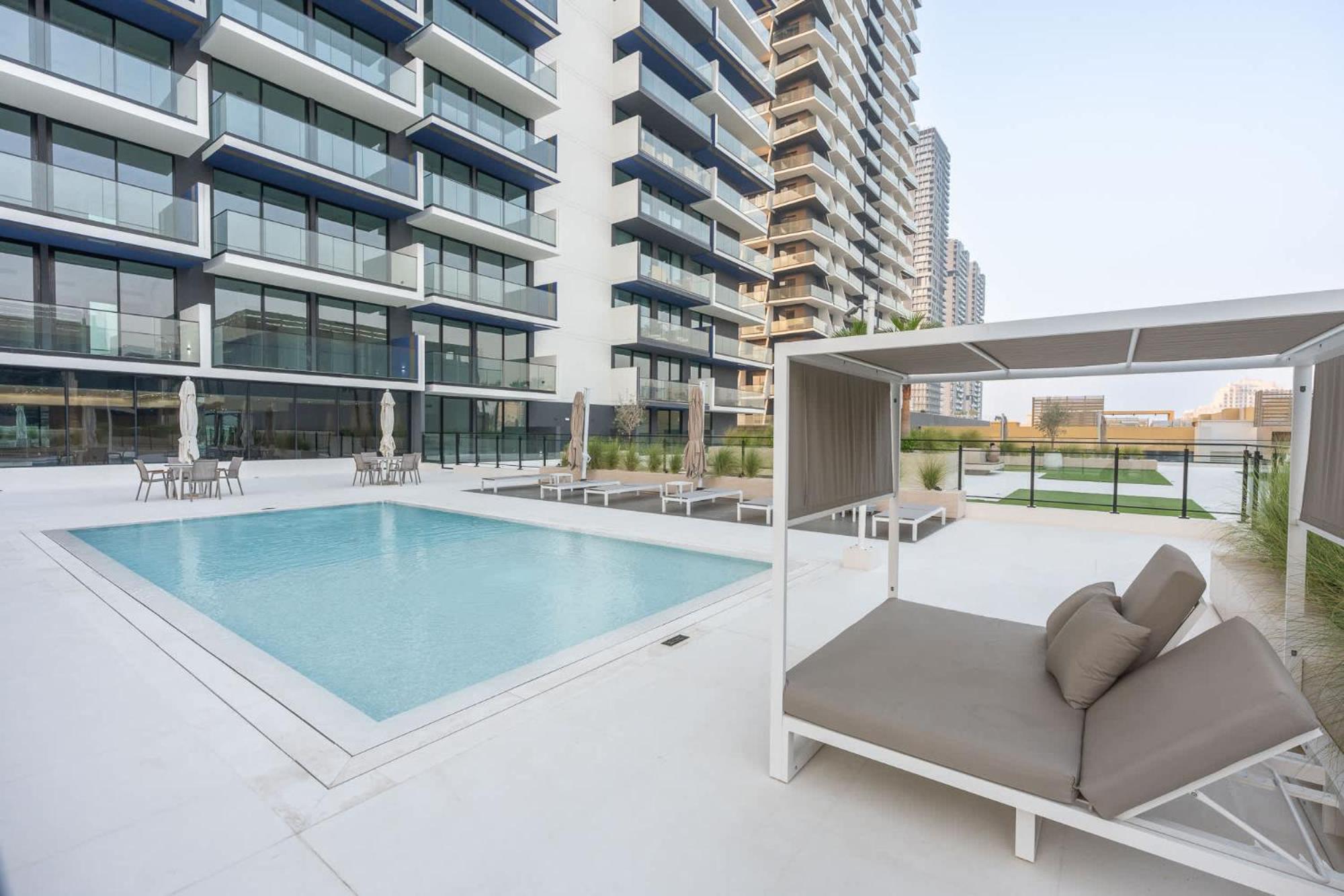 Apartment Awesome 1-bedroom Perfect For 4 In Jvc Near To Miracle Garden Dubai