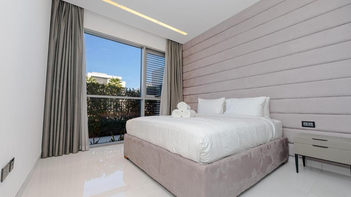 Hills - Private Pool 5 Bedroom * Dubai