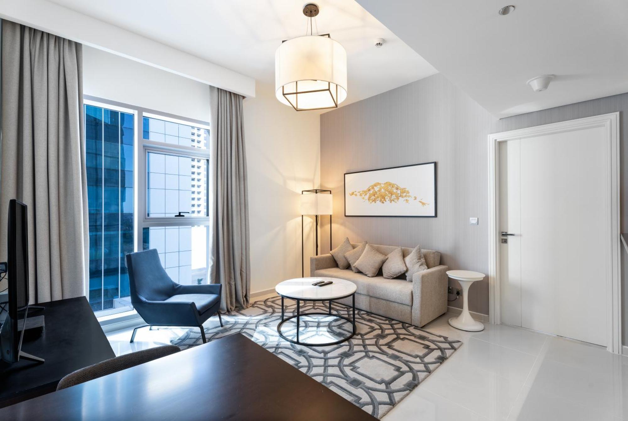 Aliving Luxury 1br Avanti Towers Business Bay Apartment Dubai