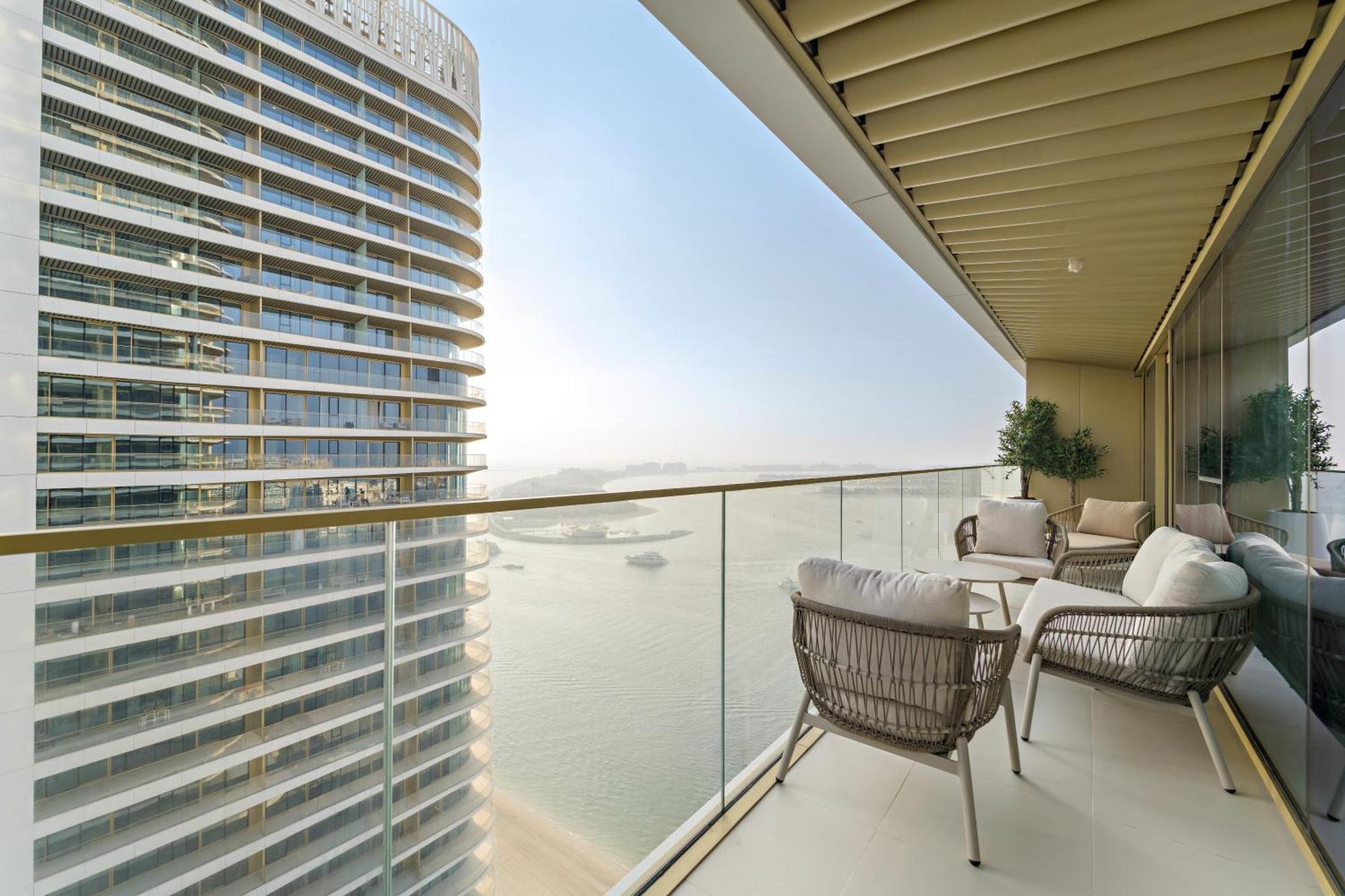 Elegant 2br With Palm & Sea View L Direct Access * Dubai