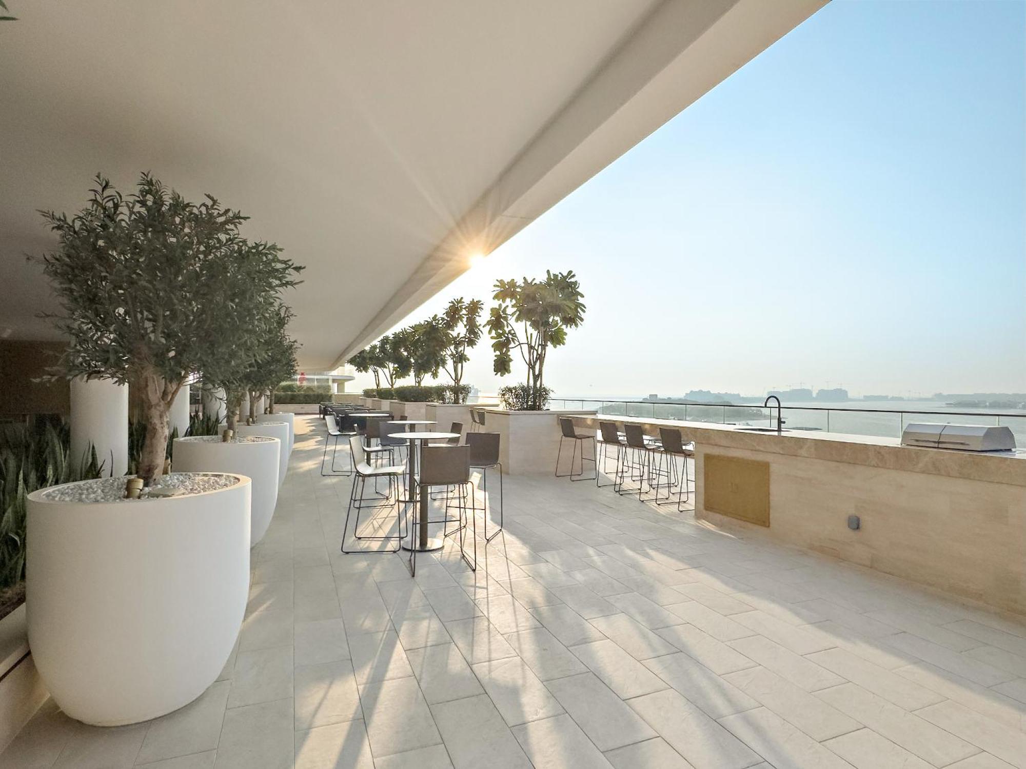 Elegant 2br With Palm & Sea View L Direct Access