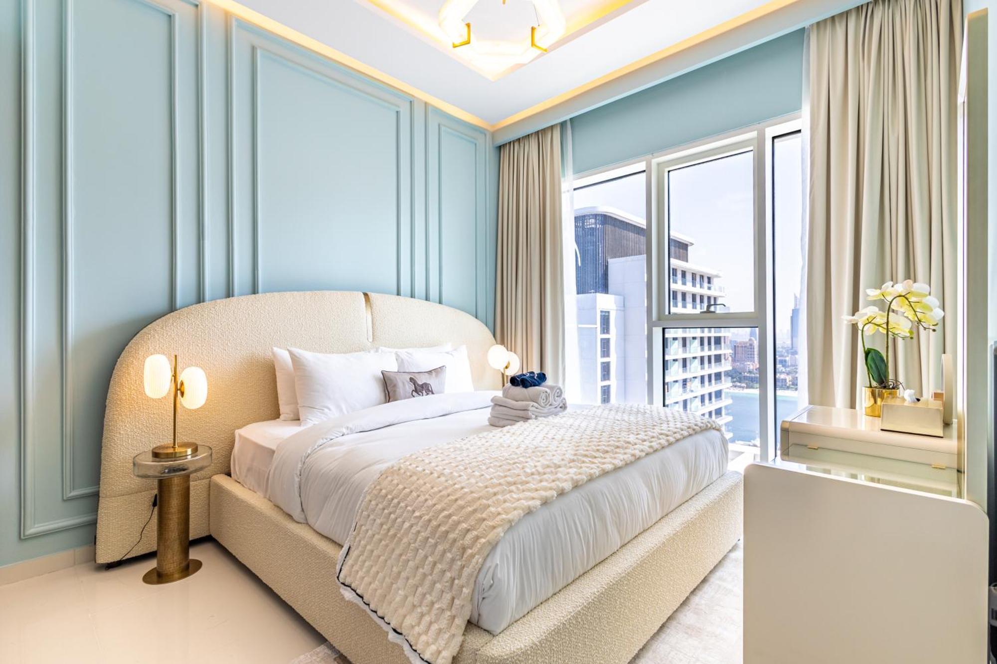 Lux Designer 2br - Grand Bleu - Waterfront Living * Dubai