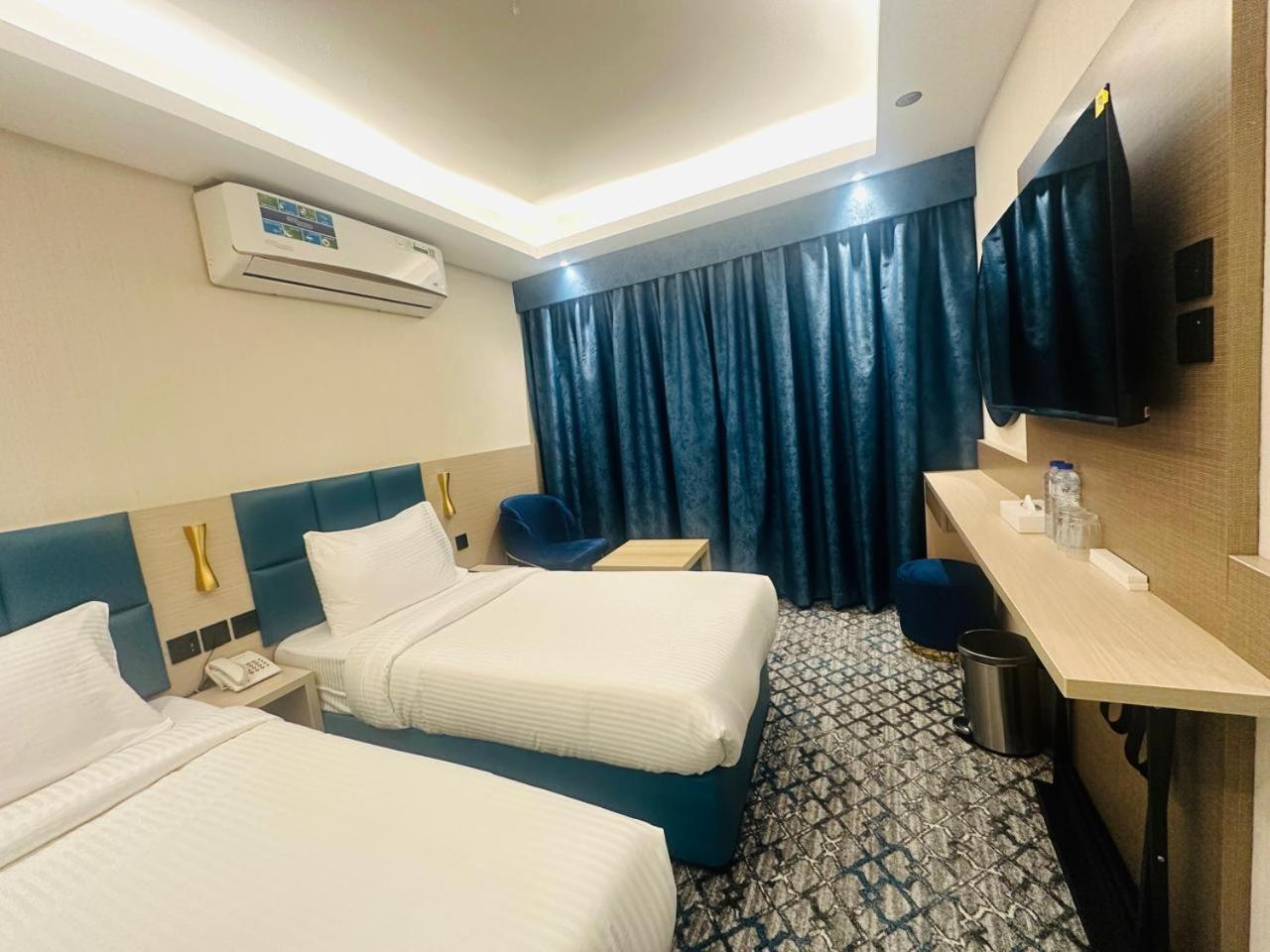 Sky View Otel