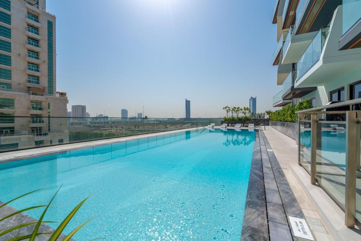 Luxury 1br In Jvc With Stunning Pool * Dubai
