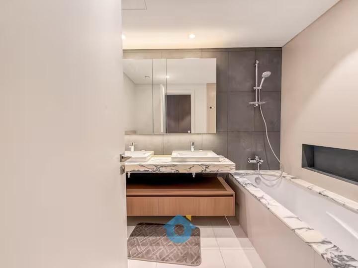 Like - 3904 Impressive 2-bhk With Partial Sea View And Community View *