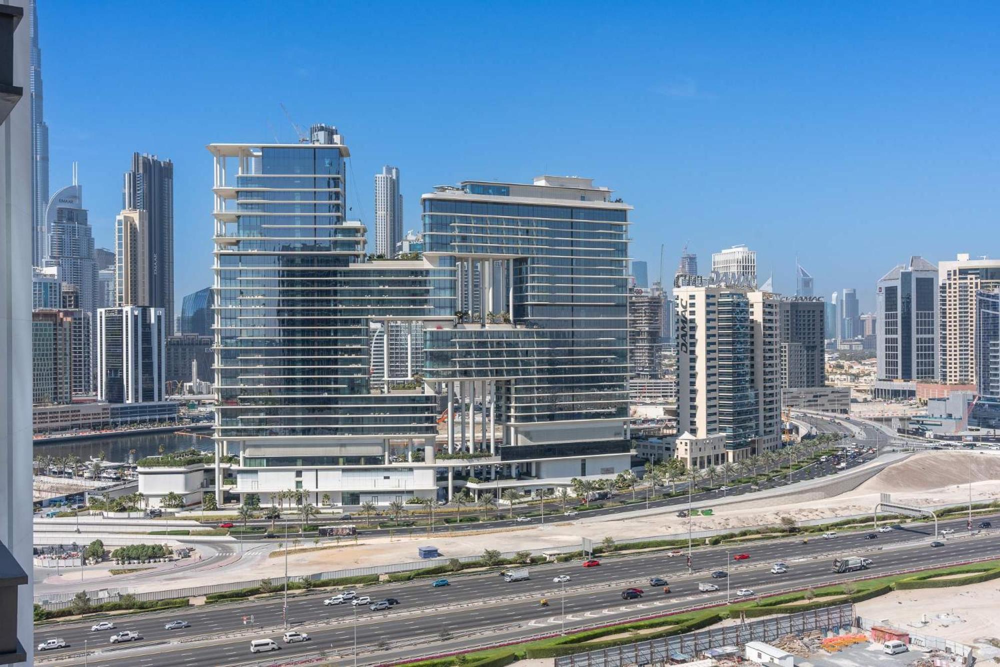 Outstanding Flat In Nobles Tower Perfect For 2 Apartment *