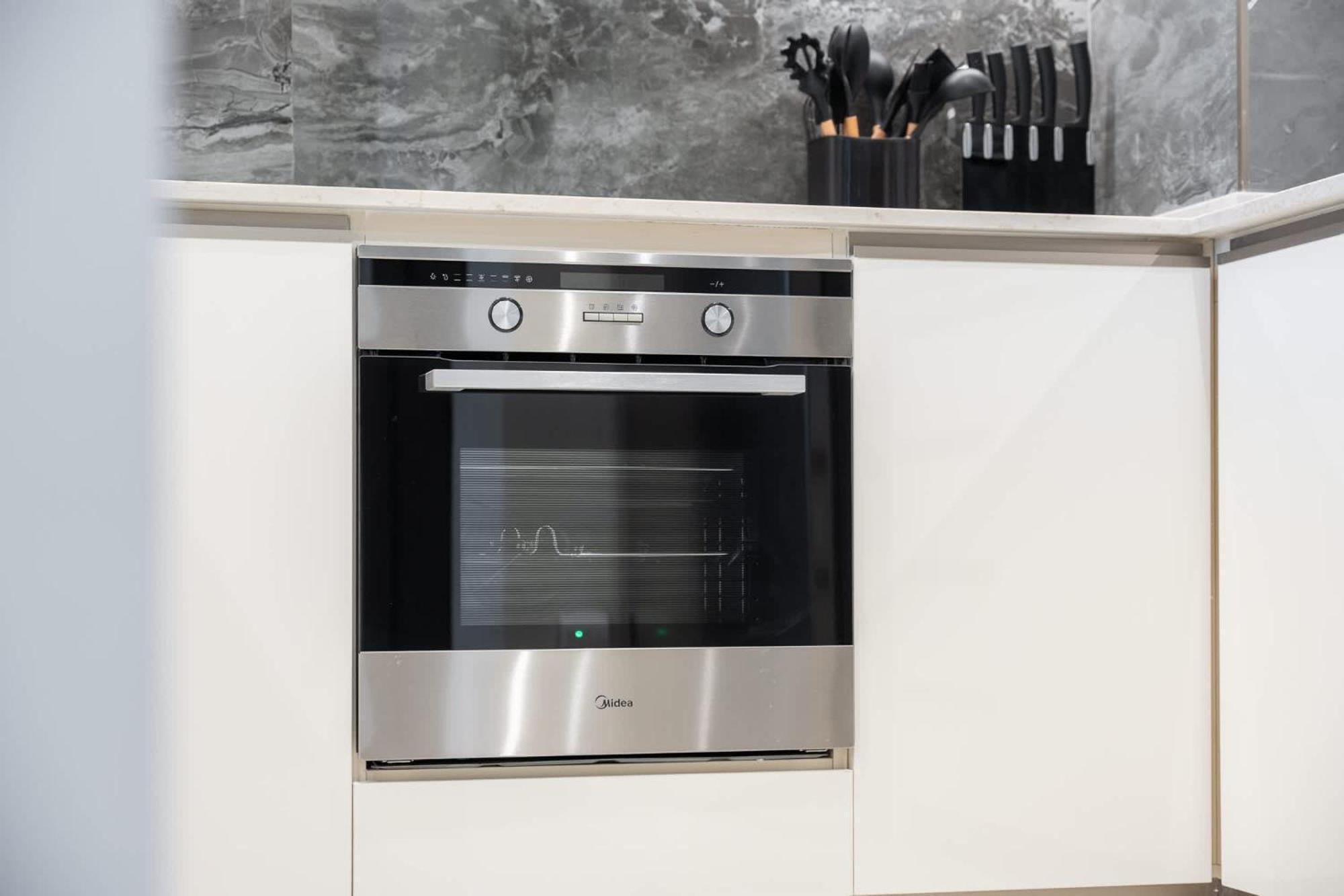 Outstanding Flat In Nobles Tower Perfect For 2 Apartment *