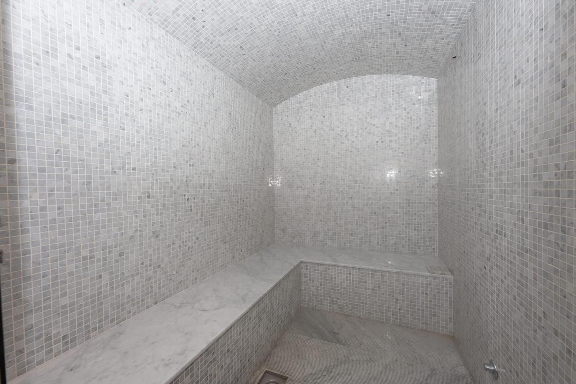 Outstanding Flat In Nobles Tower Perfect For 2 Apartment *