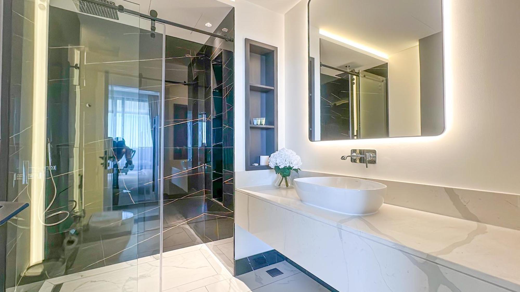 Charming 1br With Private Jacuzzi In Terraces - 10ab08