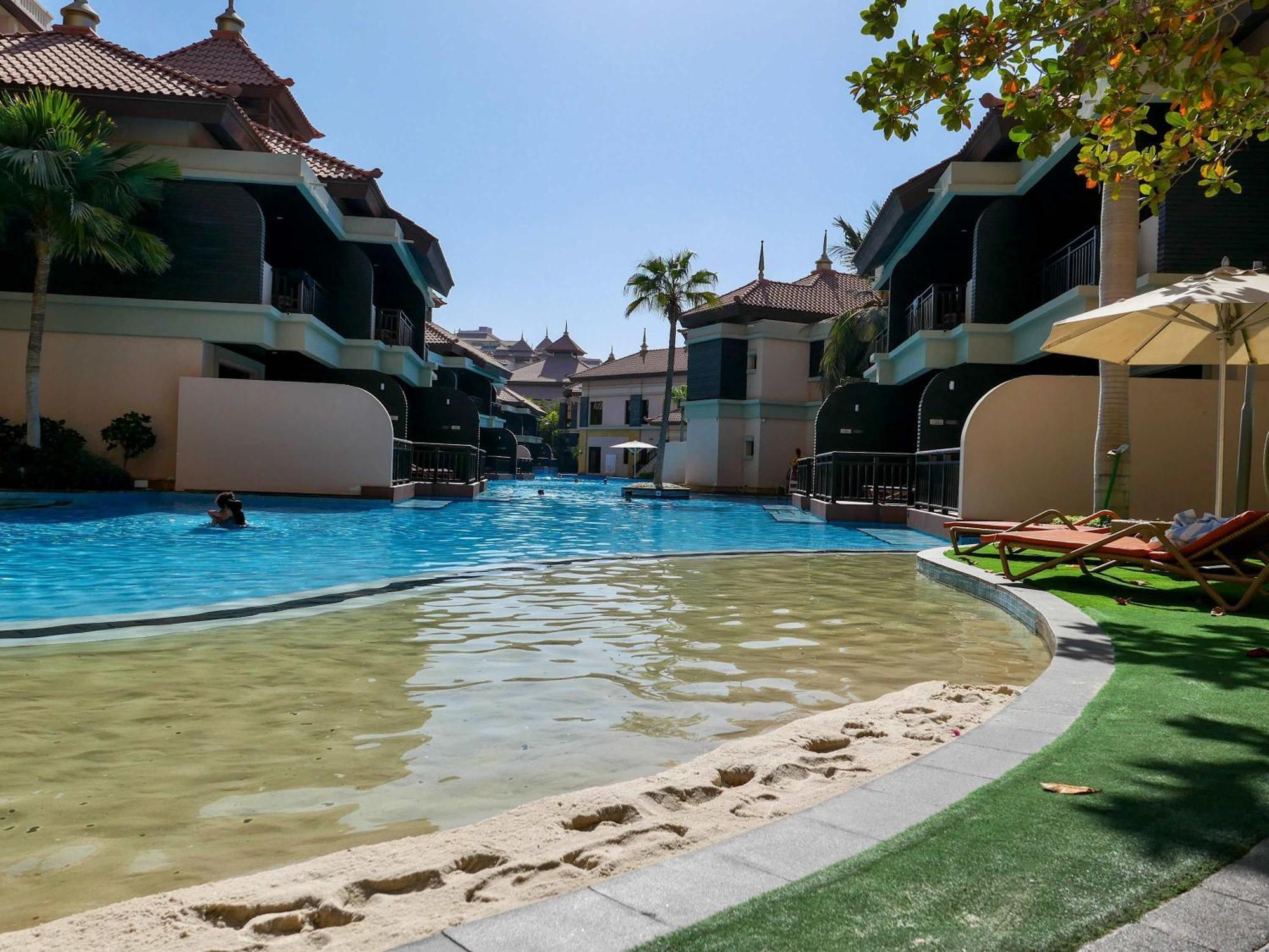 Ambient 1br On The At 5 Star Dubai