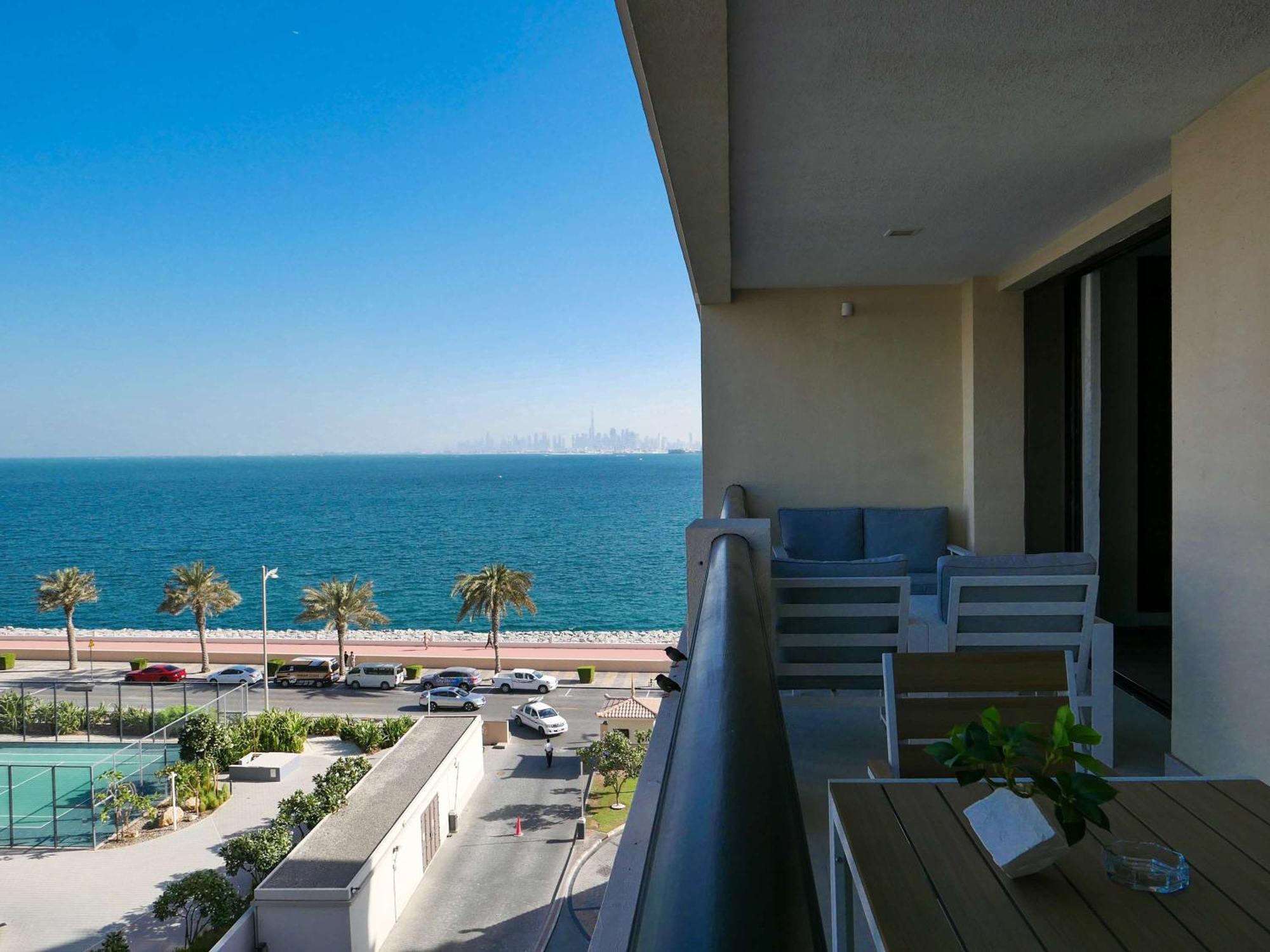 Ambient 1br On The At 5 Star *