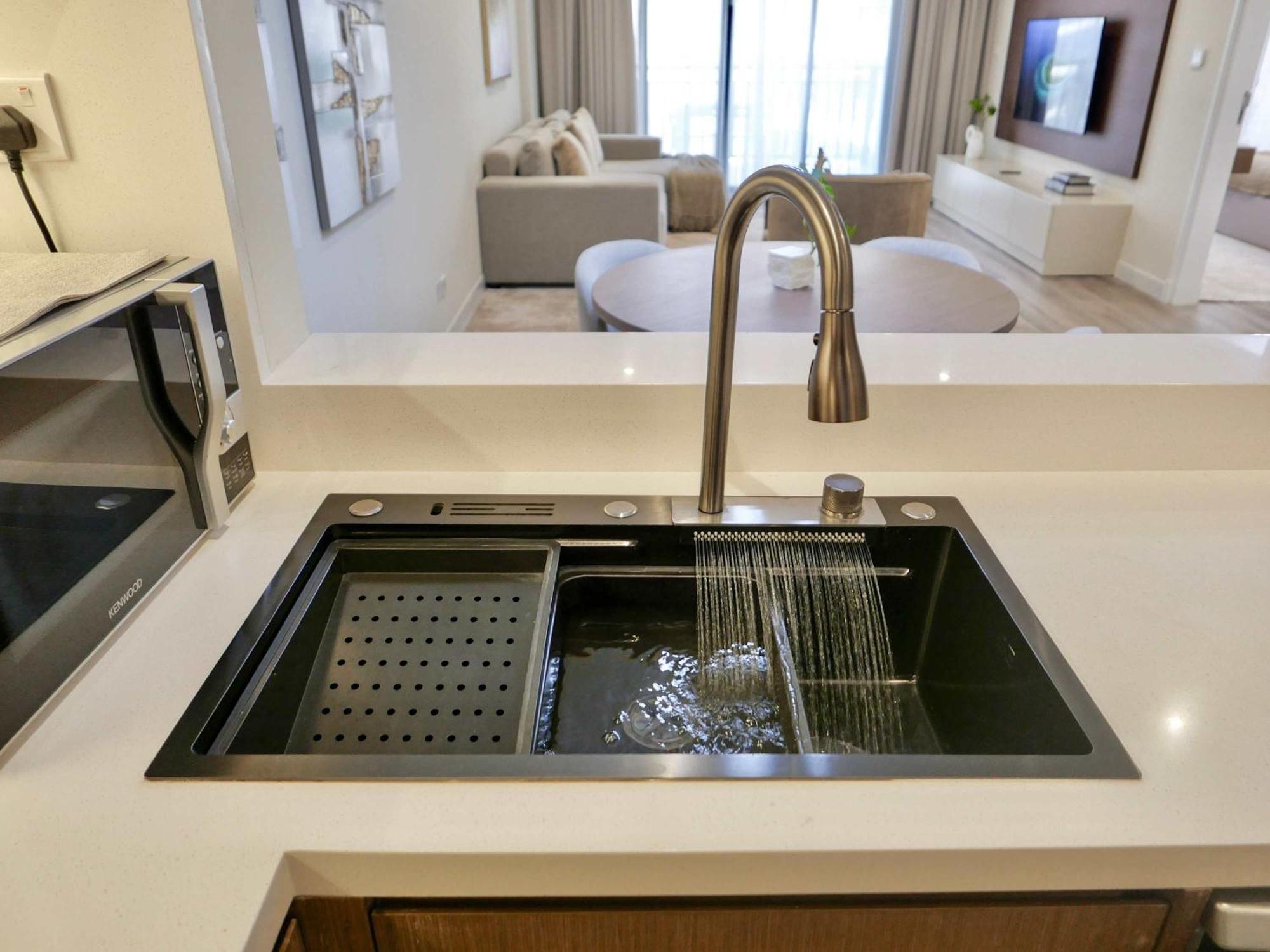 Ambient 1br On The At 5 Star * Dubai