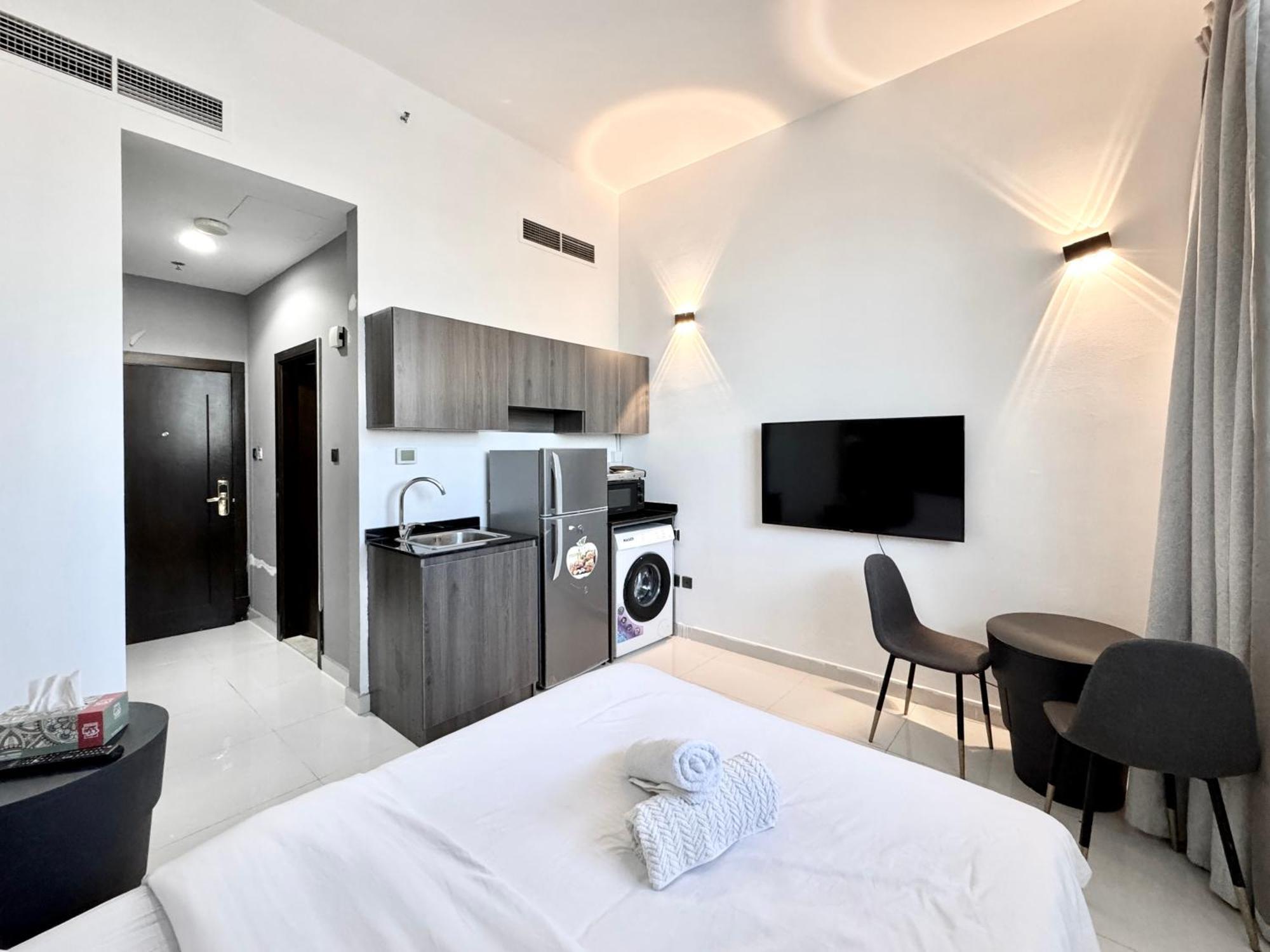 Al Manara Classic Deluxe Apartment Dubai