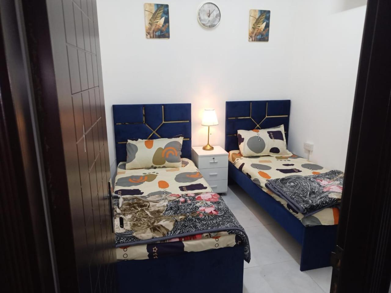 Capsule hotel Elite Space Partition In Very Near Union And Banyas Metro - Creek - Gold Souq