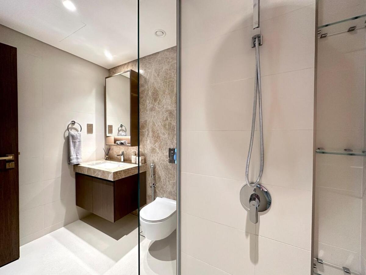 Apartment Dar Vacation - New Stunning 1br - Emaar Beachfront *