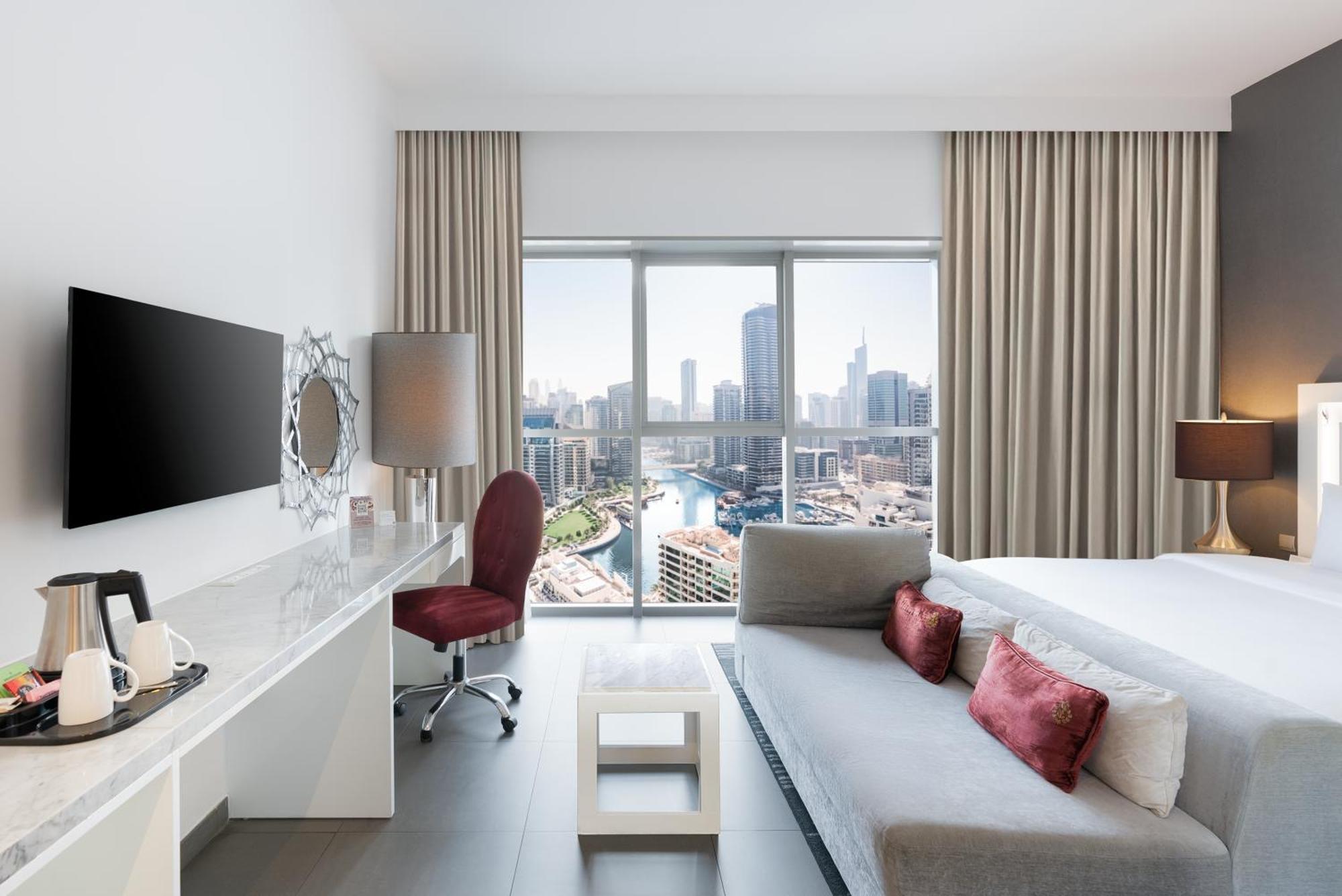 The First Collection Marina Hotel