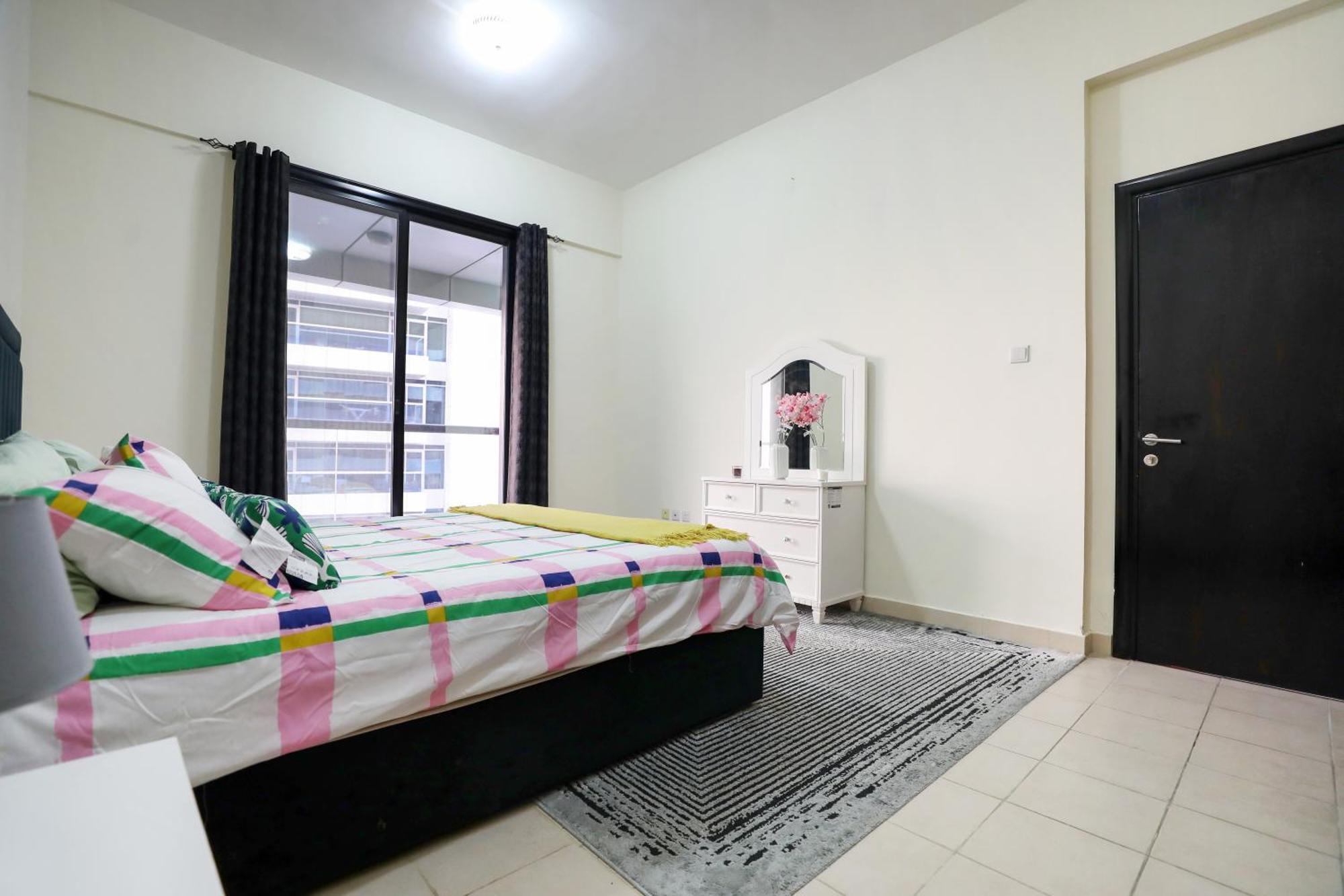 Luxury 1bed Marina View Jbr Pool Parking Dubai