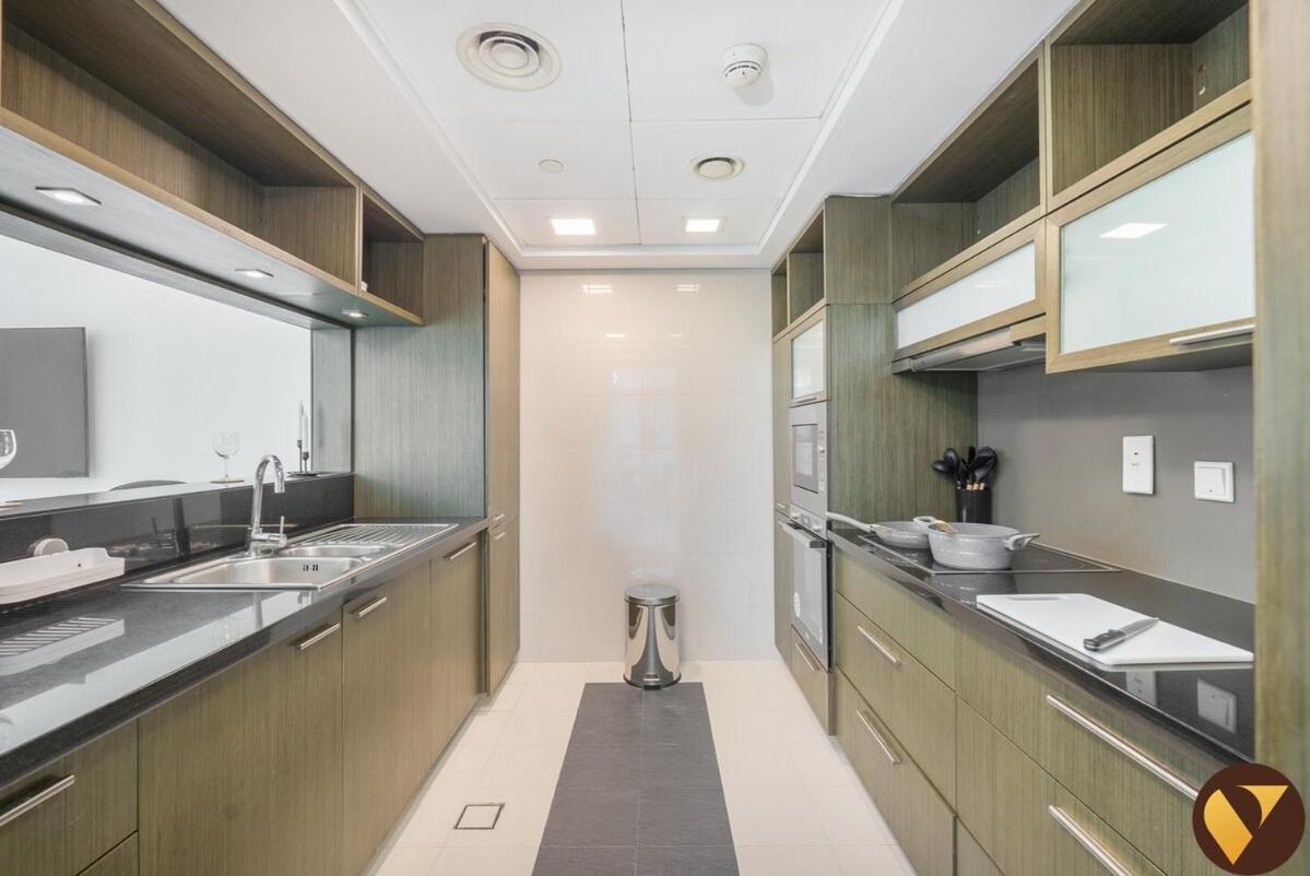 Apartment Vogue The Lofts By Emaar - Prime Downtown Stay, Walk To Burj Khalifa And Mall On Sheikh Mohammed Bin Rashid Blvd