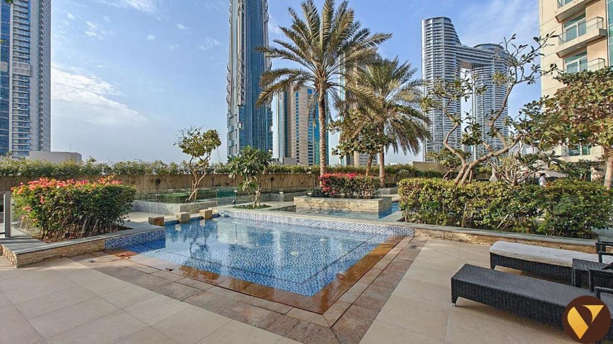 Vogue The Lofts By Emaar - Prime Downtown Stay, Walk To Burj Khalifa And Mall On Sheikh Mohammed Bin Rashid Blvd Apartment *