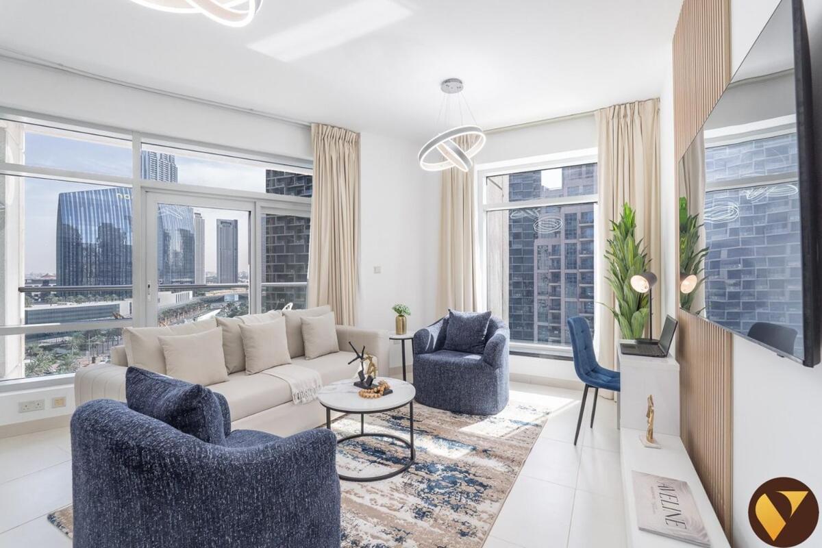 Apartment Vogue The Lofts By Emaar - Prime Downtown Stay, Walk To Burj Khalifa And Mall On Sheikh Mohammed Bin Rashid Blvd