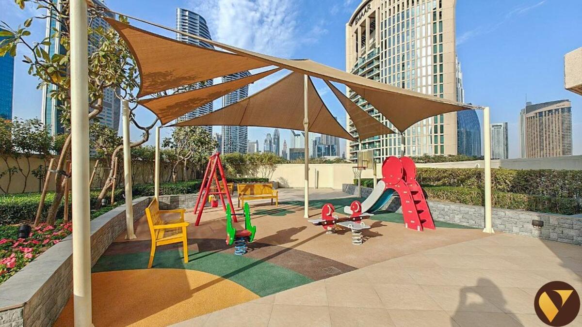 Vogue The Lofts By Emaar - Prime Downtown Stay, Walk To Burj Khalifa And Mall On Sheikh Mohammed Bin Rashid Blvd Apartment