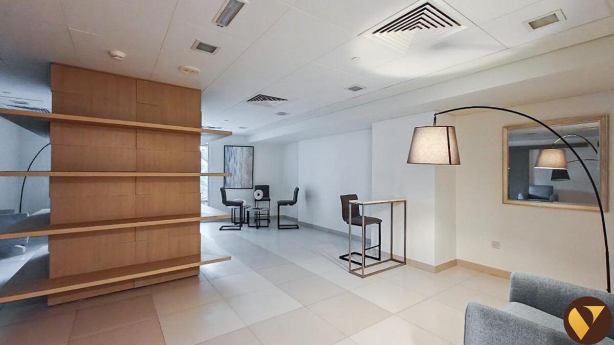 Apartment Vogue The Lofts By Emaar - Prime Downtown Stay, Walk To Burj Khalifa And Mall On Sheikh Mohammed Bin Rashid Blvd Dubai