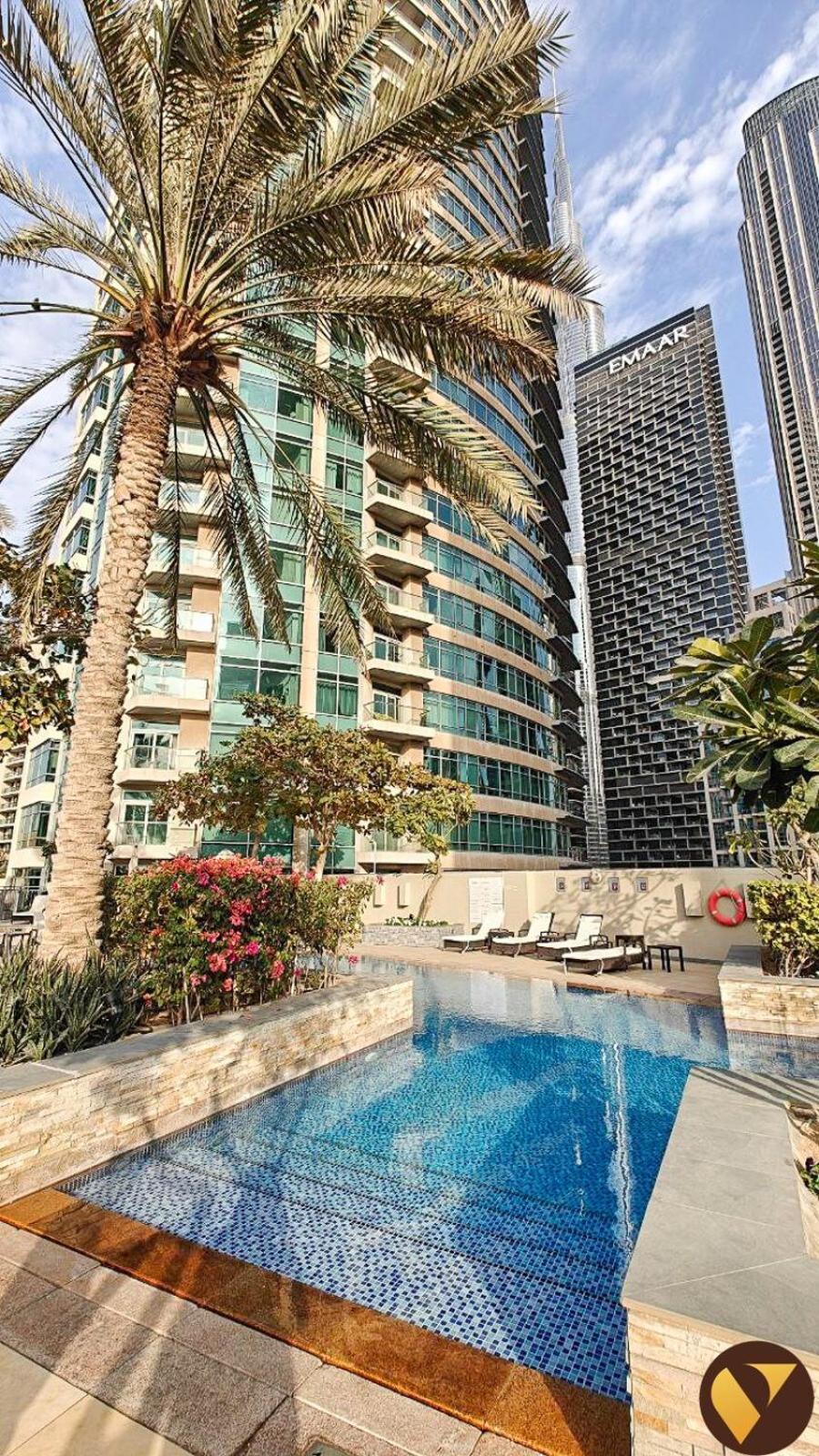 Vogue The Lofts By Emaar - Prime Downtown Stay, Walk To Burj Khalifa And Mall On Sheikh Mohammed Bin Rashid Blvd Apartment Dubai