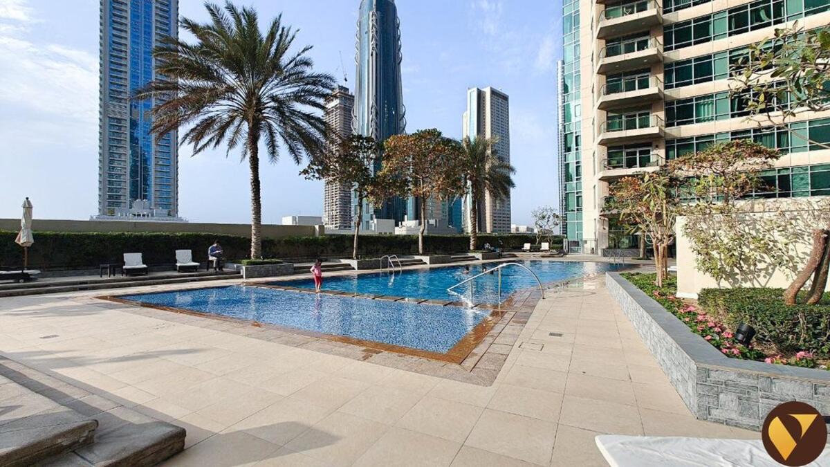 Vogue The Lofts By Emaar - Prime Downtown Stay, Walk To Burj Khalifa And Mall On Sheikh Mohammed Bin Rashid Blvd Apartment
