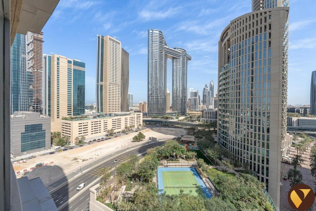 Apartment Vogue The Lofts By Emaar - Prime Downtown Stay, Walk To Burj Khalifa And Mall On Sheikh Mohammed Bin Rashid Blvd