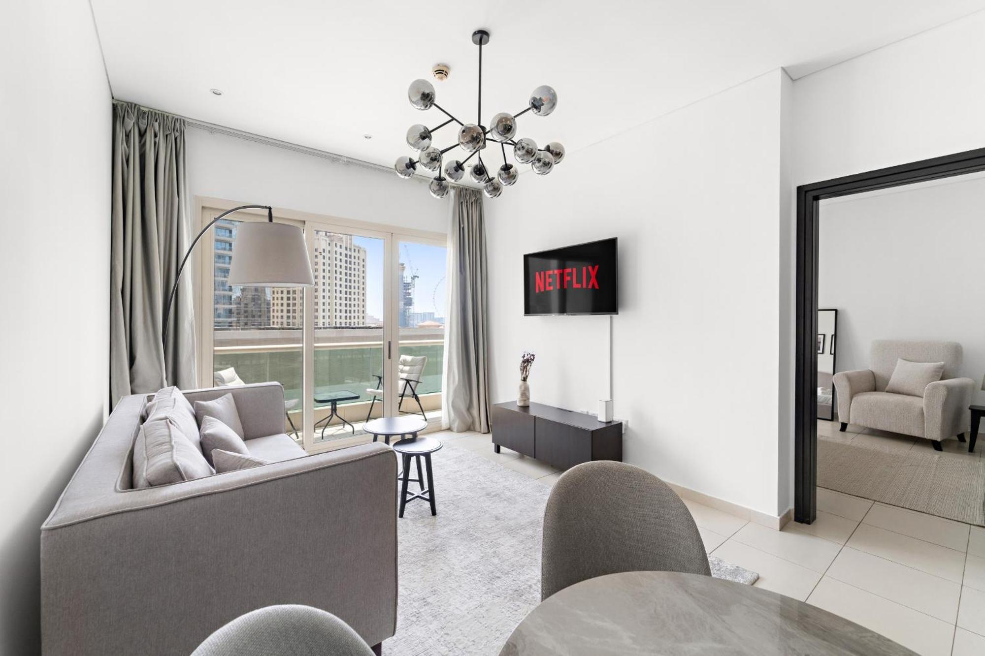 Vayk - Exclusive 1br With Eye Views Apartment Dubai