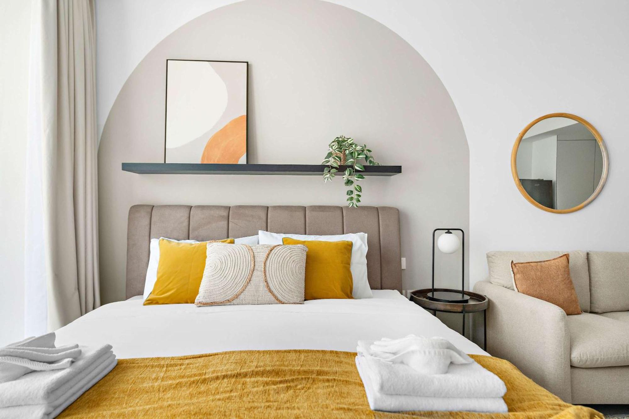 Silkhaus New In Jvc With Queen Bed Apartamento