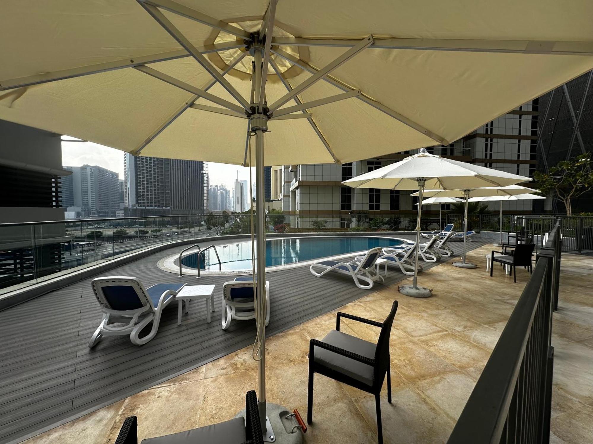 Apartment Dunya Tower Luxury And 2 Min Walk To Mall And Burj Khalifa In Heart Of Downtown Dubai