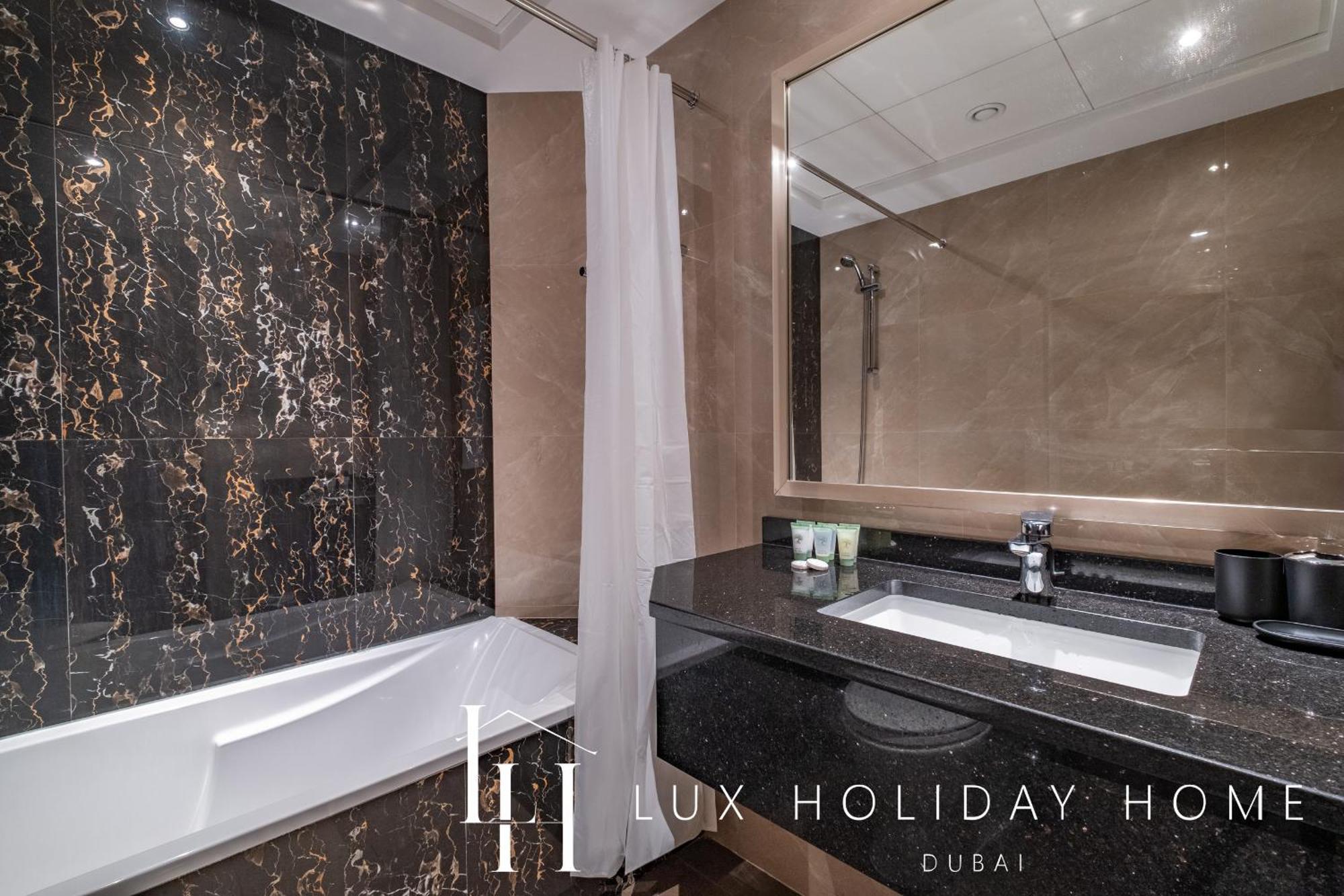 Lux The Burj Khalifa Downtown View Apartment Dubai